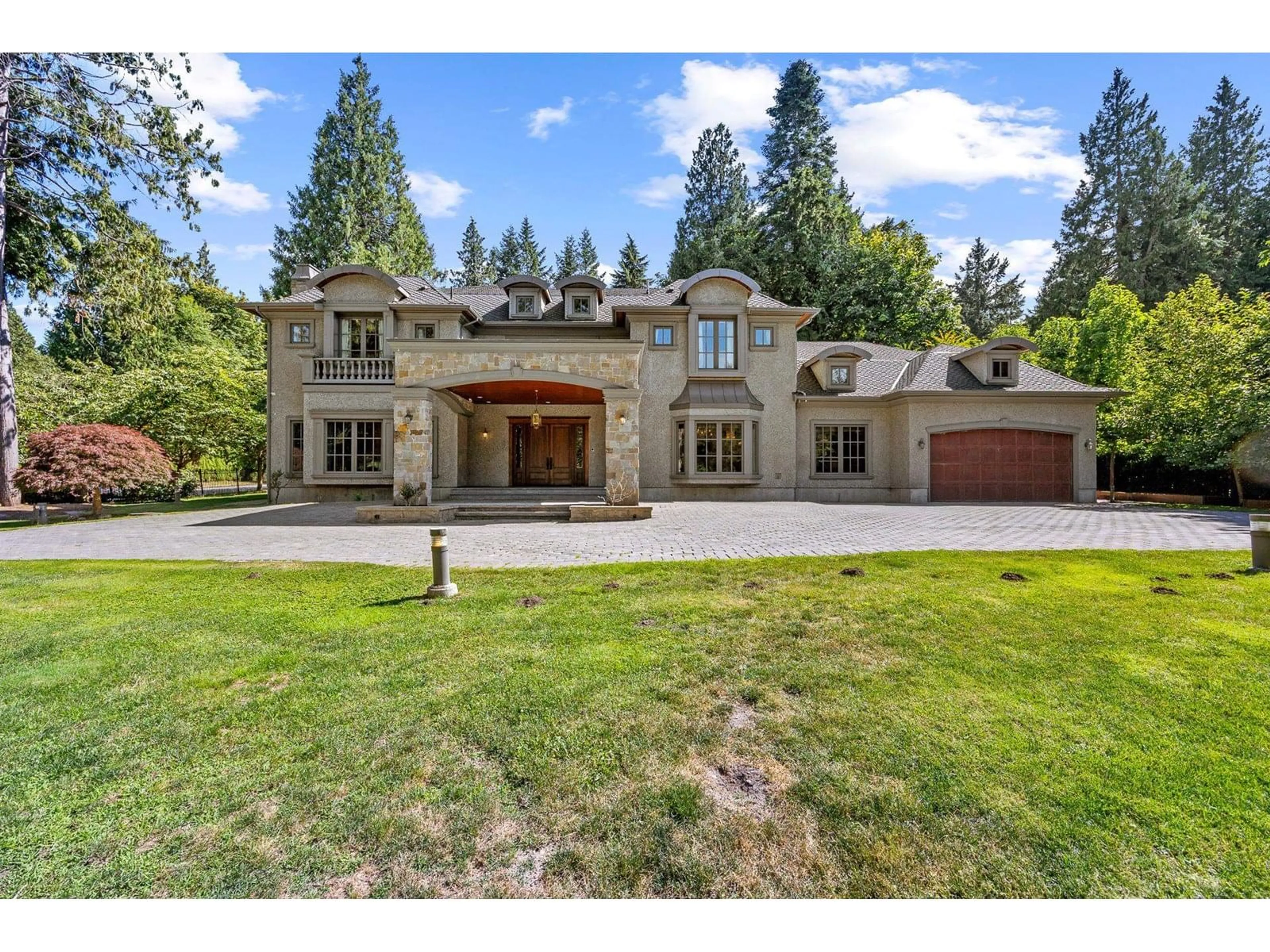 Unknown for 2923 WOODCREST, Surrey British Columbia V4P2K8