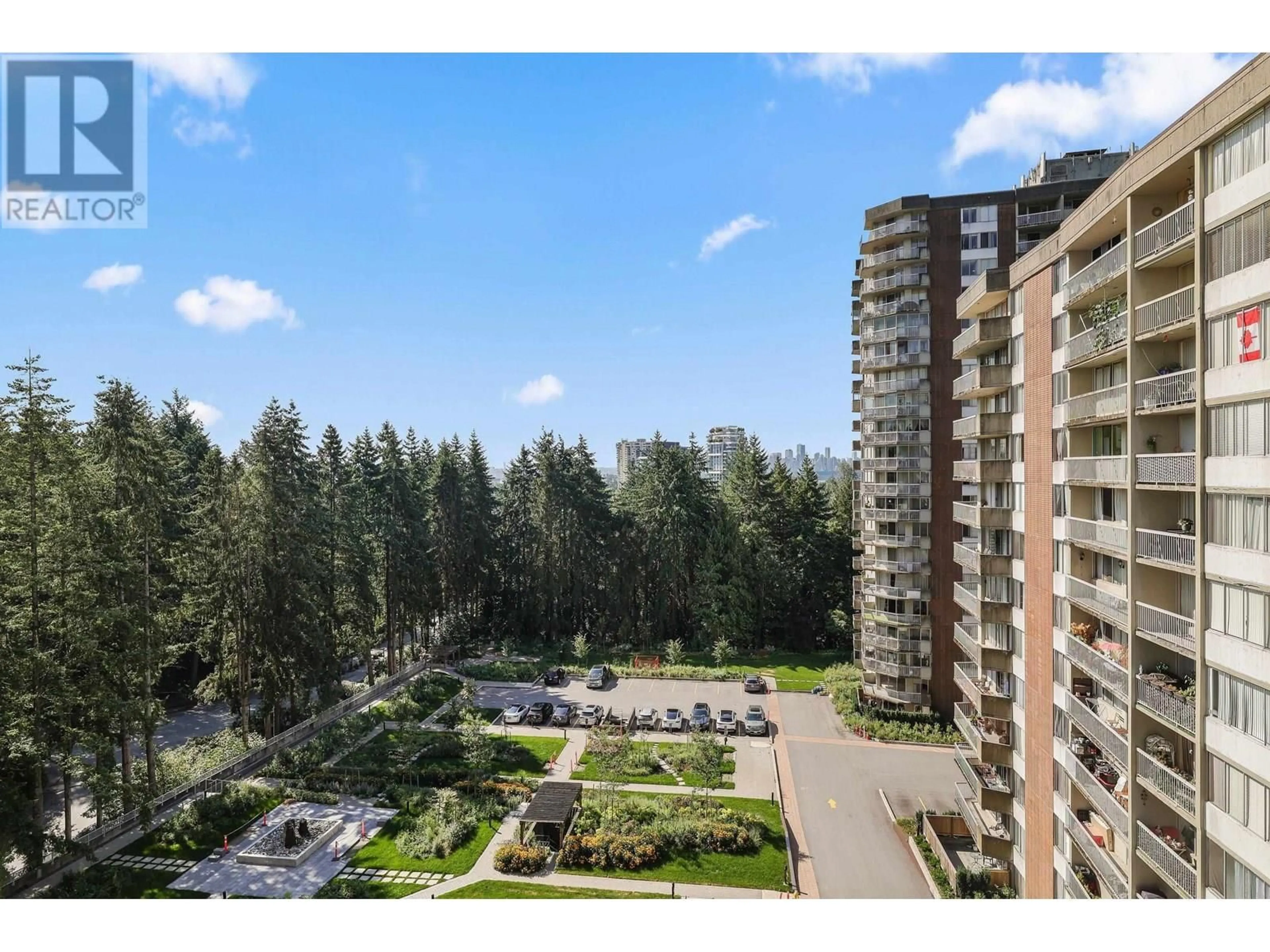 A pic from outside/outdoor area/front of a property/back of a property/a pic from drone, city buildings view from balcony for 911 - 2016 FULLERTON AVENUE, North Vancouver British Columbia V7P3E6