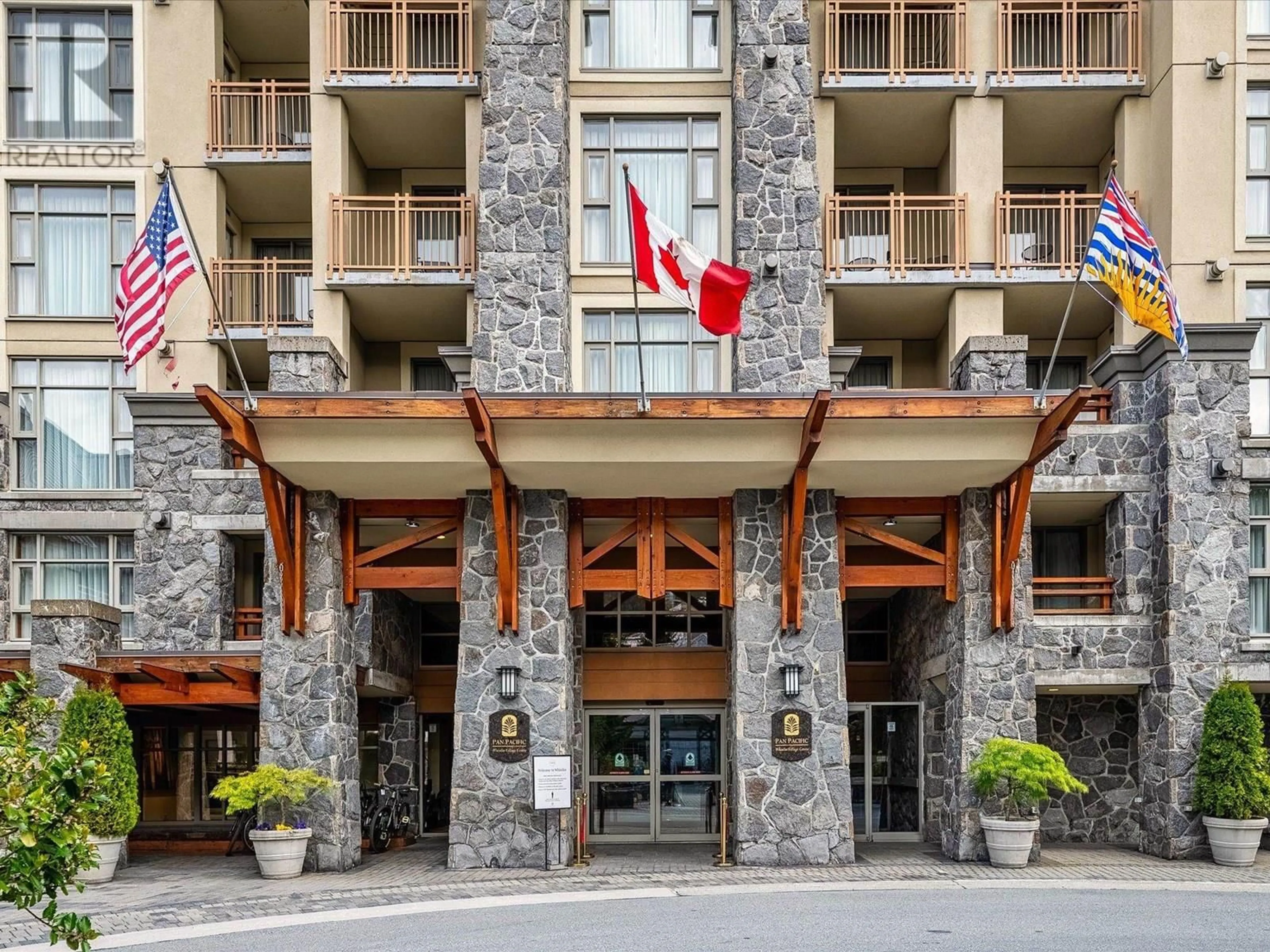 Indoor foyer for 6603 - 4299 BLACKCOMB WAY, Whistler British Columbia V8E0X3