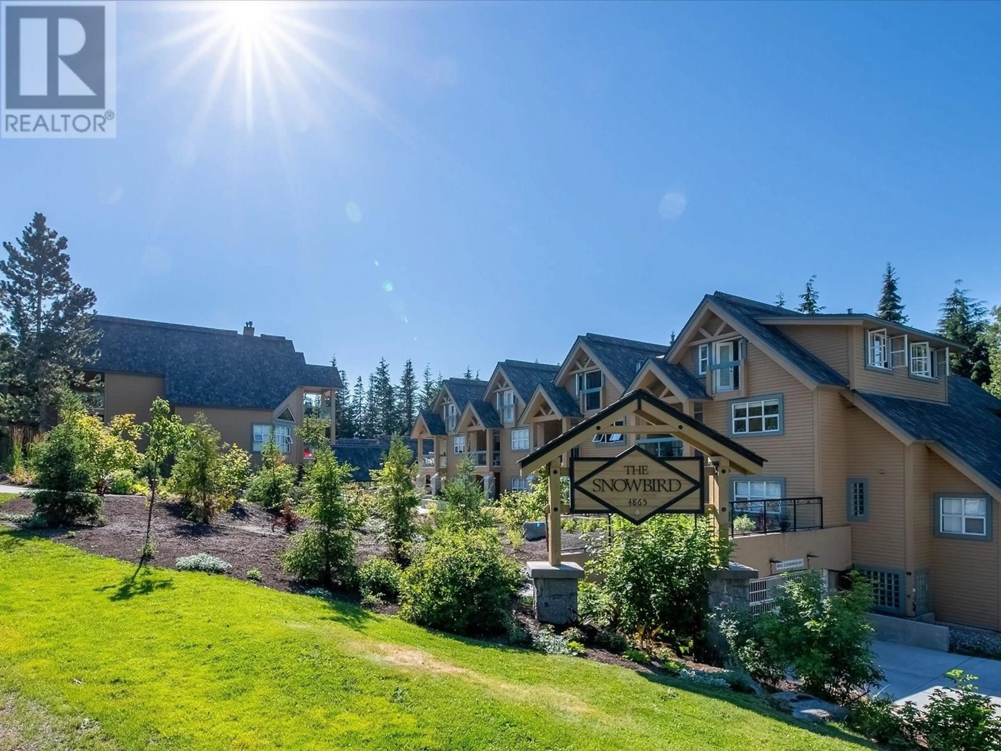 A pic from outside/outdoor area/front of a property/back of a property/a pic from drone, mountain view for 209 - 4865 PAINTED CLIFF ROAD, Whistler British Columbia V6Z2W4