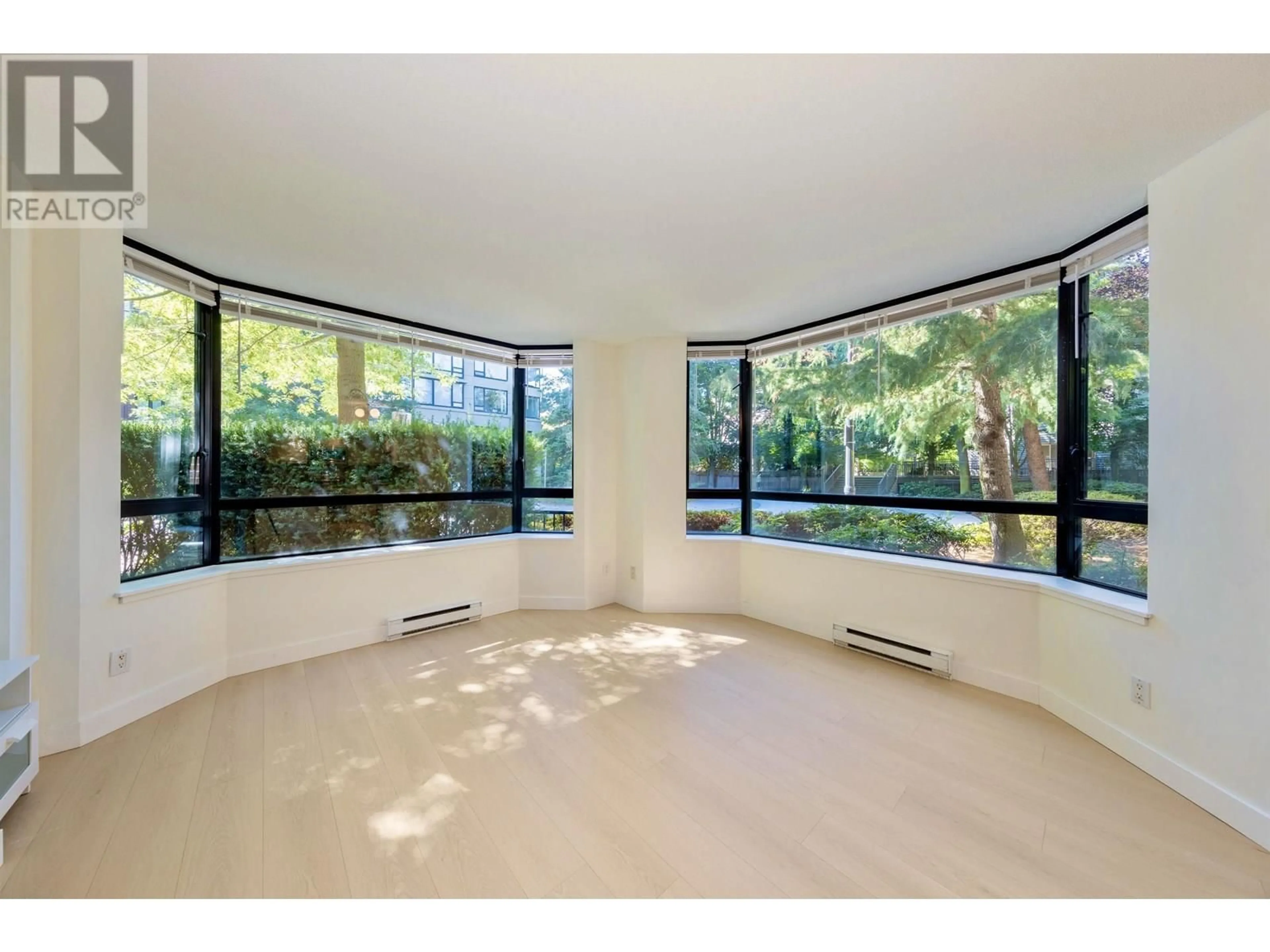 Indoor foyer for 1 - 9133 HEMLOCK DRIVE, Richmond British Columbia V6Y4J9
