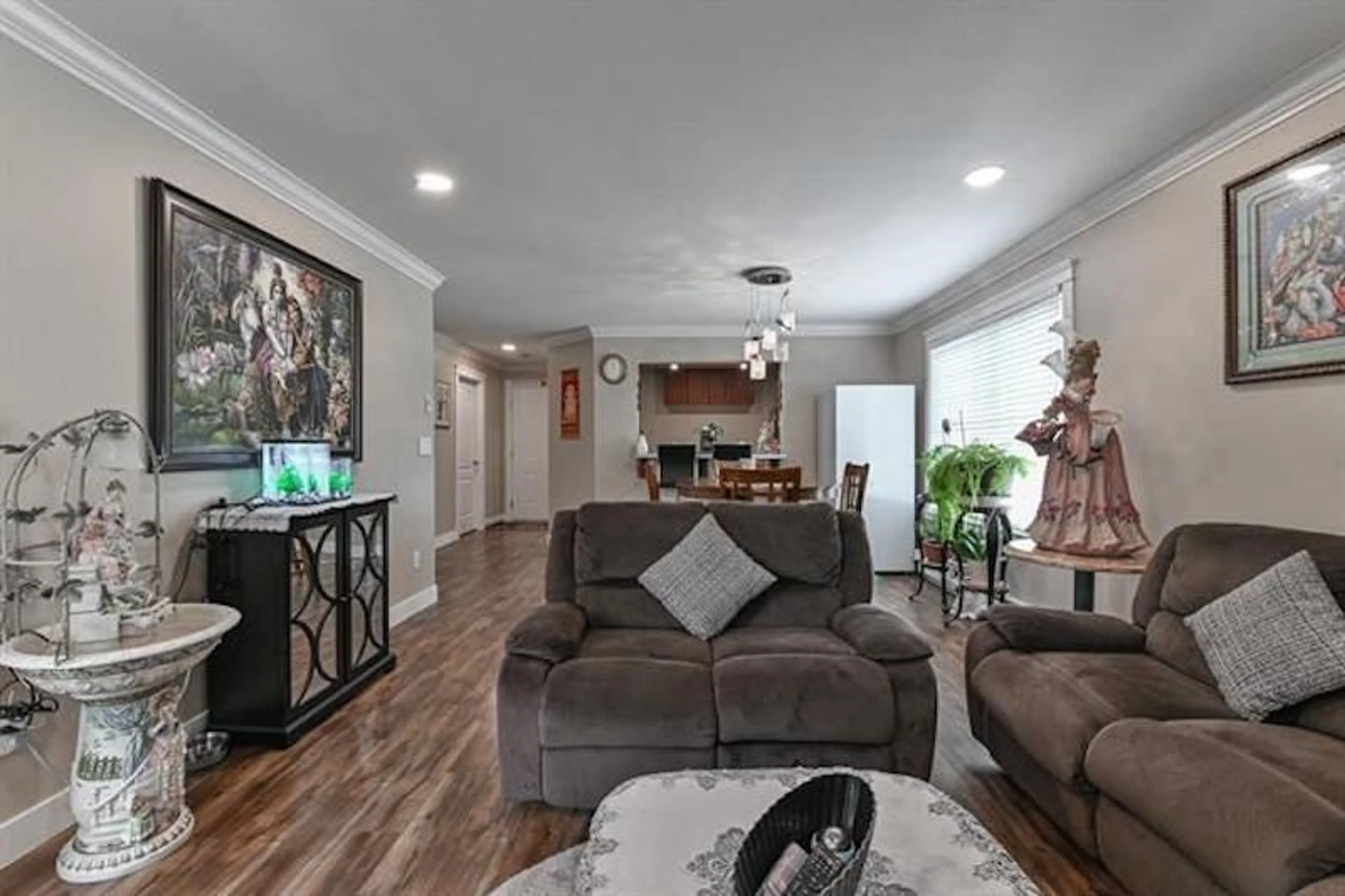 Living room with furniture, unknown for 103 - 12633 72, Surrey British Columbia V3W0A4