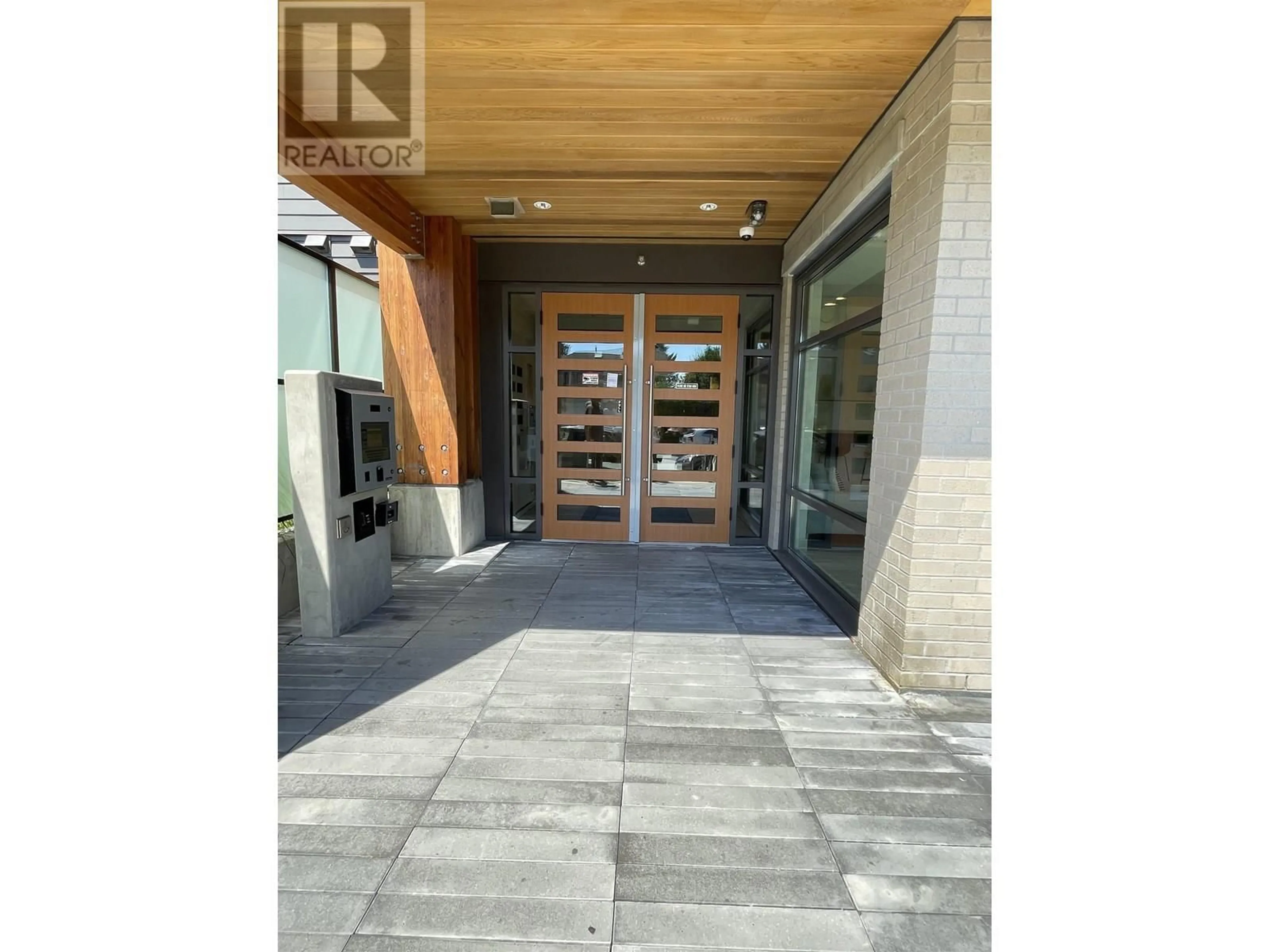 Indoor foyer for 502 - 741 ANSKAR COURT, Coquitlam British Columbia V3J0N3