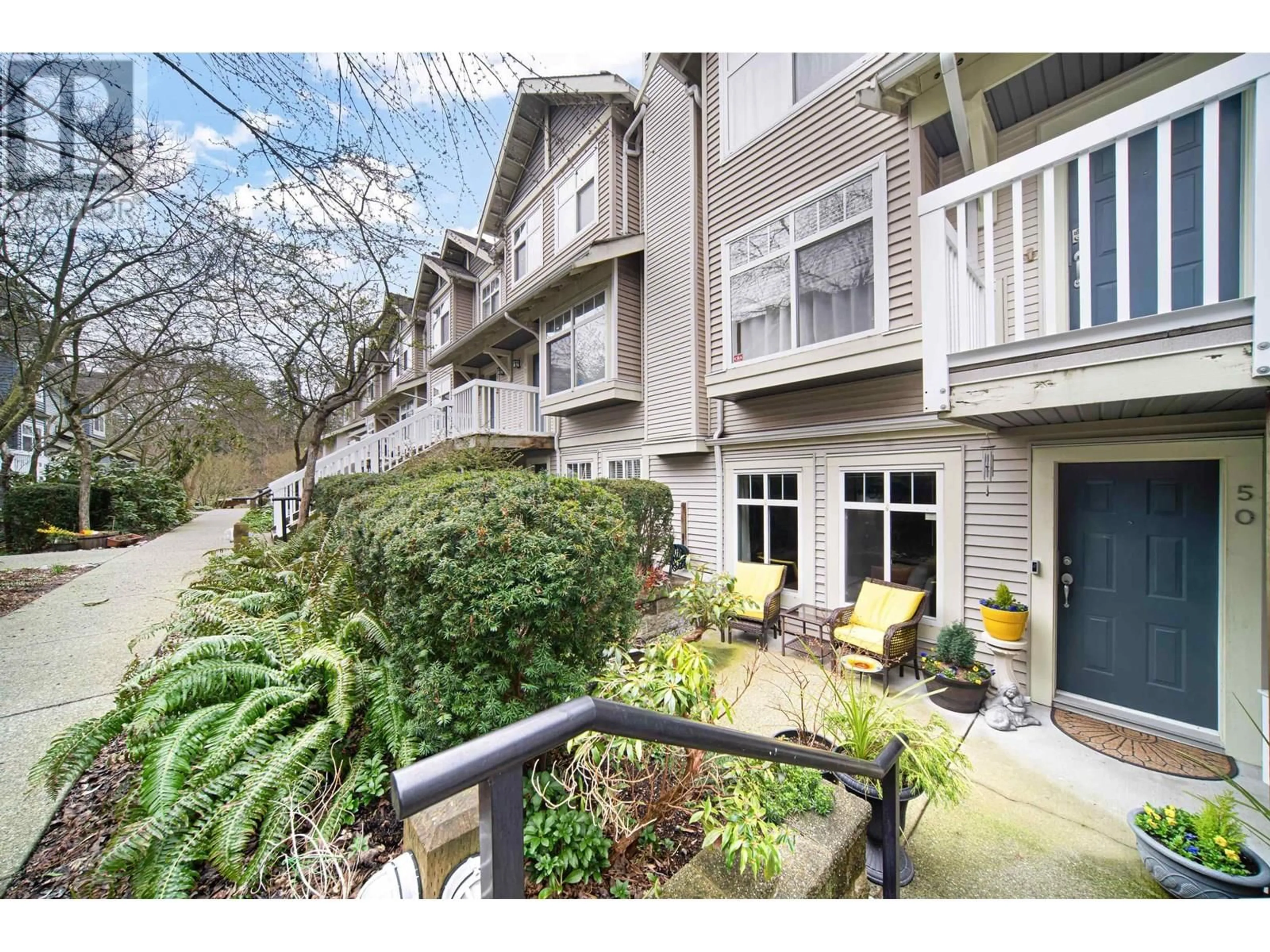 Patio, unknown for 50 - 7488 SOUTHWYNDE AVENUE, Burnaby British Columbia V3N5C6