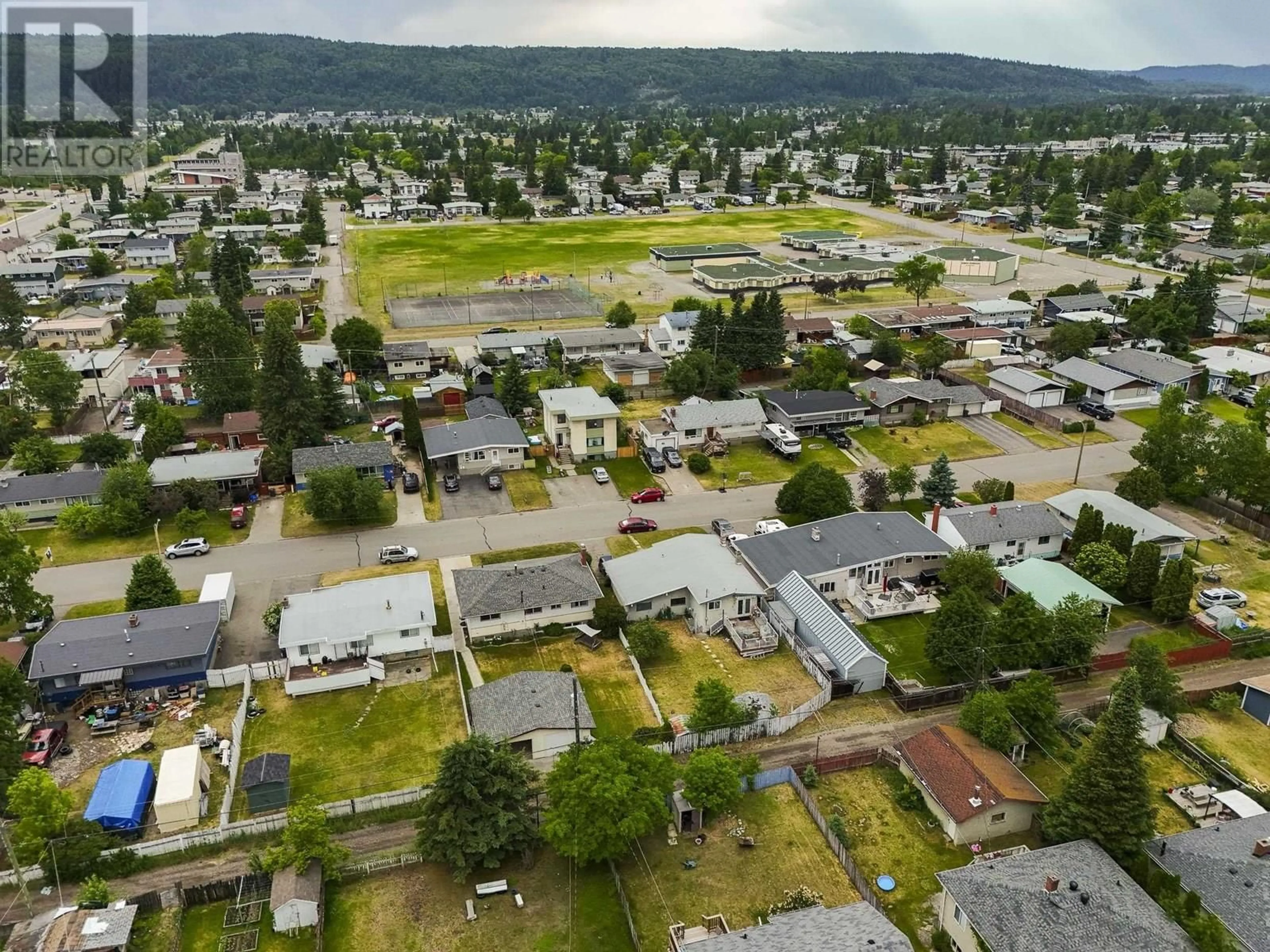A pic from outside/outdoor area/front of a property/back of a property/a pic from drone, mountain view for 374 NICHOLSON STREET, Prince George British Columbia V2M3L9