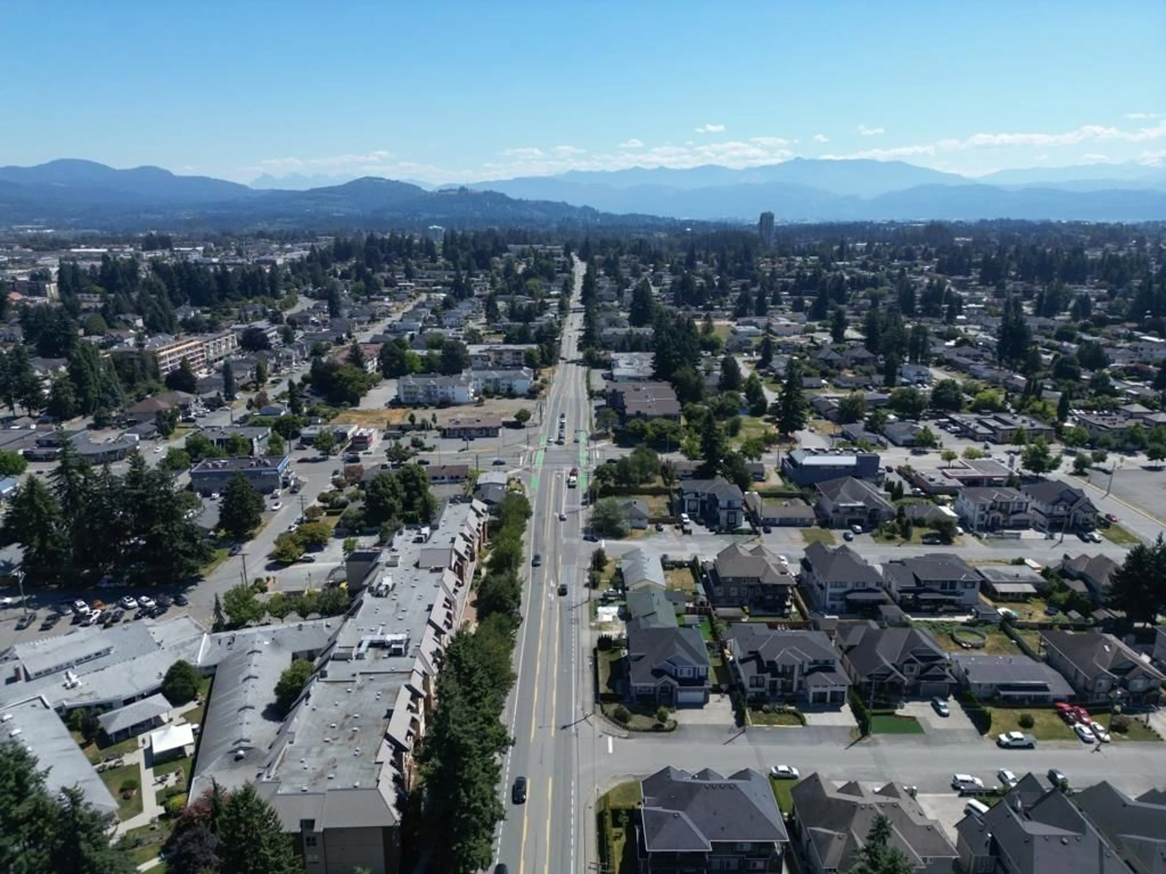 A pic from outside/outdoor area/front of a property/back of a property/a pic from drone, mountain view for 410 - 31831 PEARDONVILLE, Abbotsford British Columbia V2T1L5