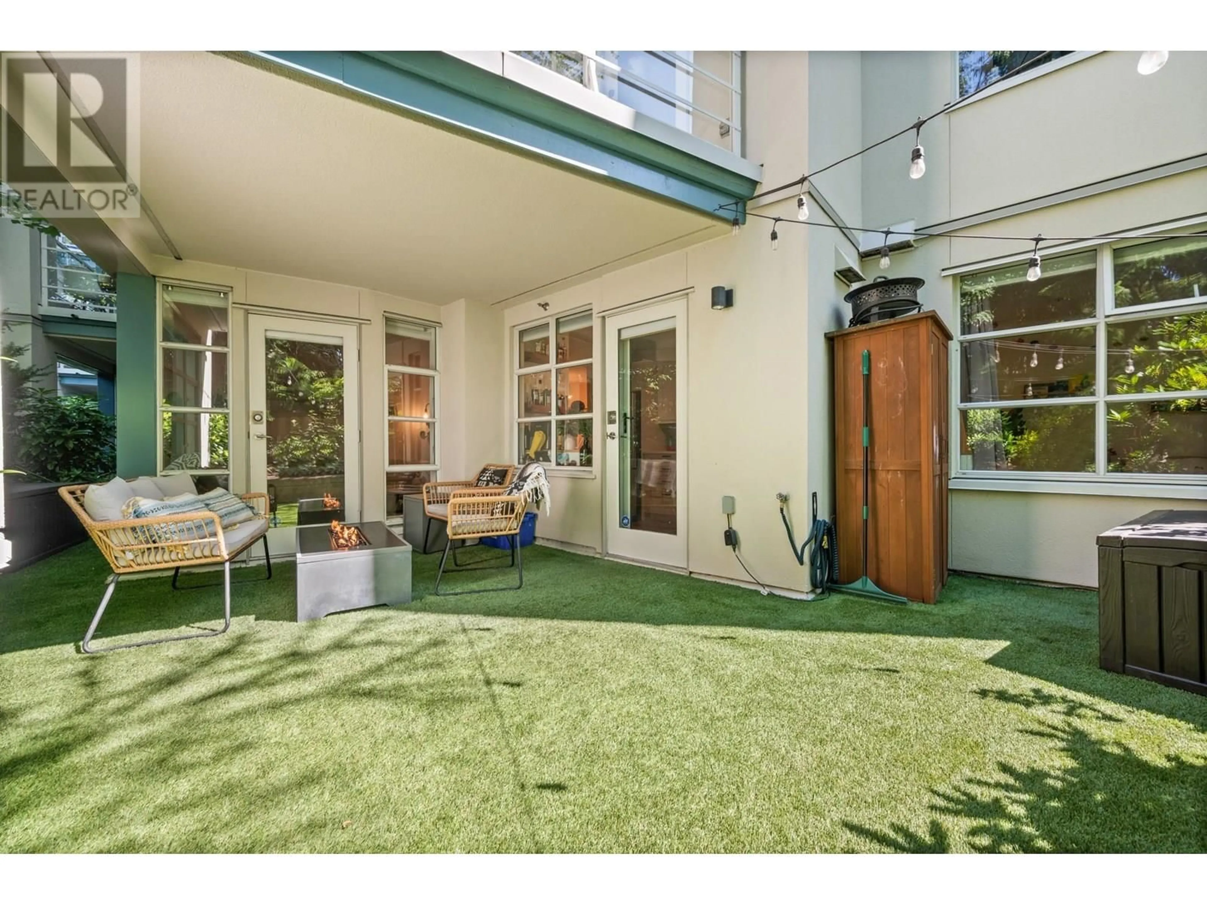 Patio, street for 102 - 2555 4TH AVENUE, Vancouver British Columbia V6K1P5