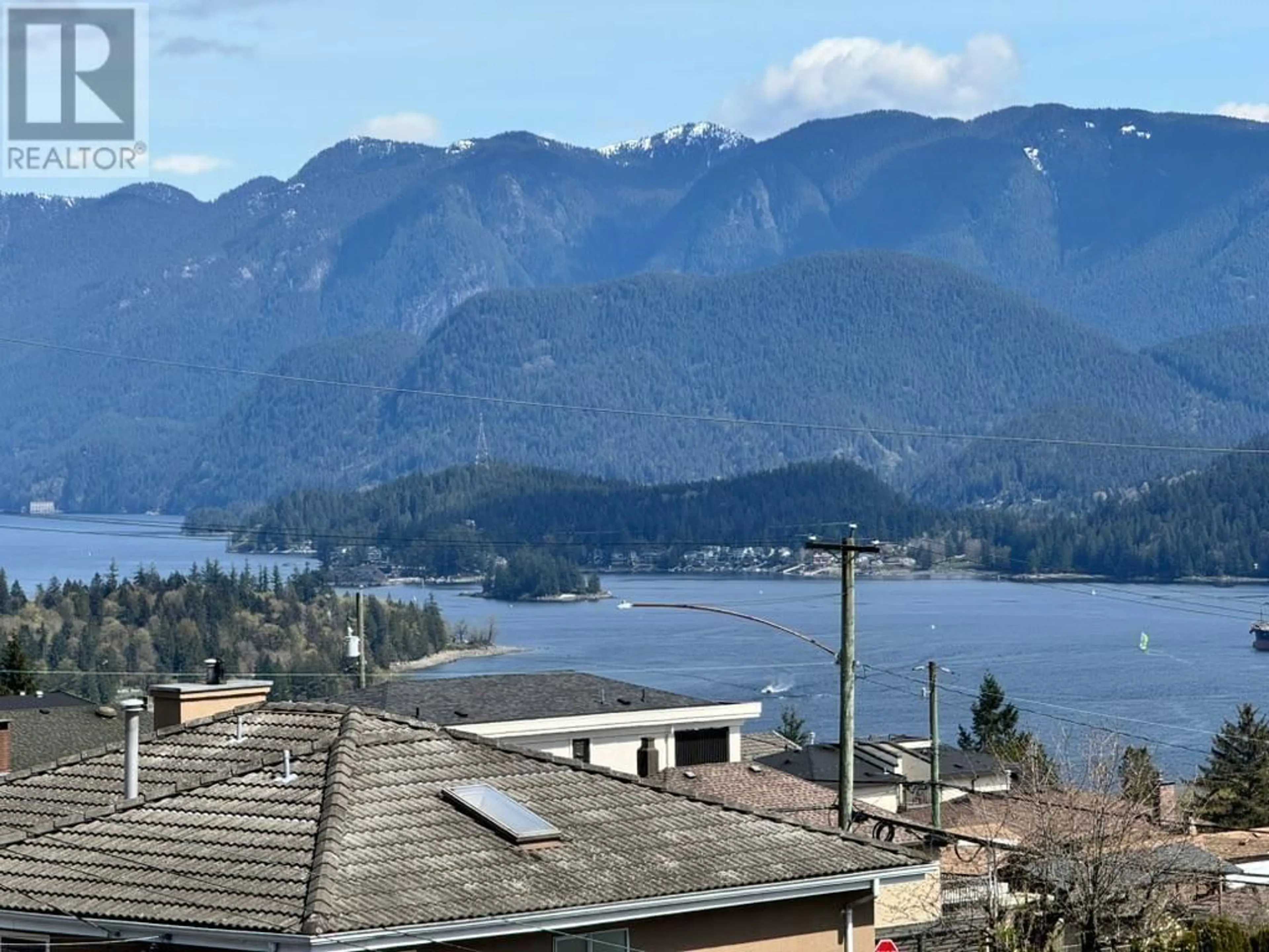 Unknown for 26 HOLDOM AVENUE, Burnaby British Columbia V5B3T7