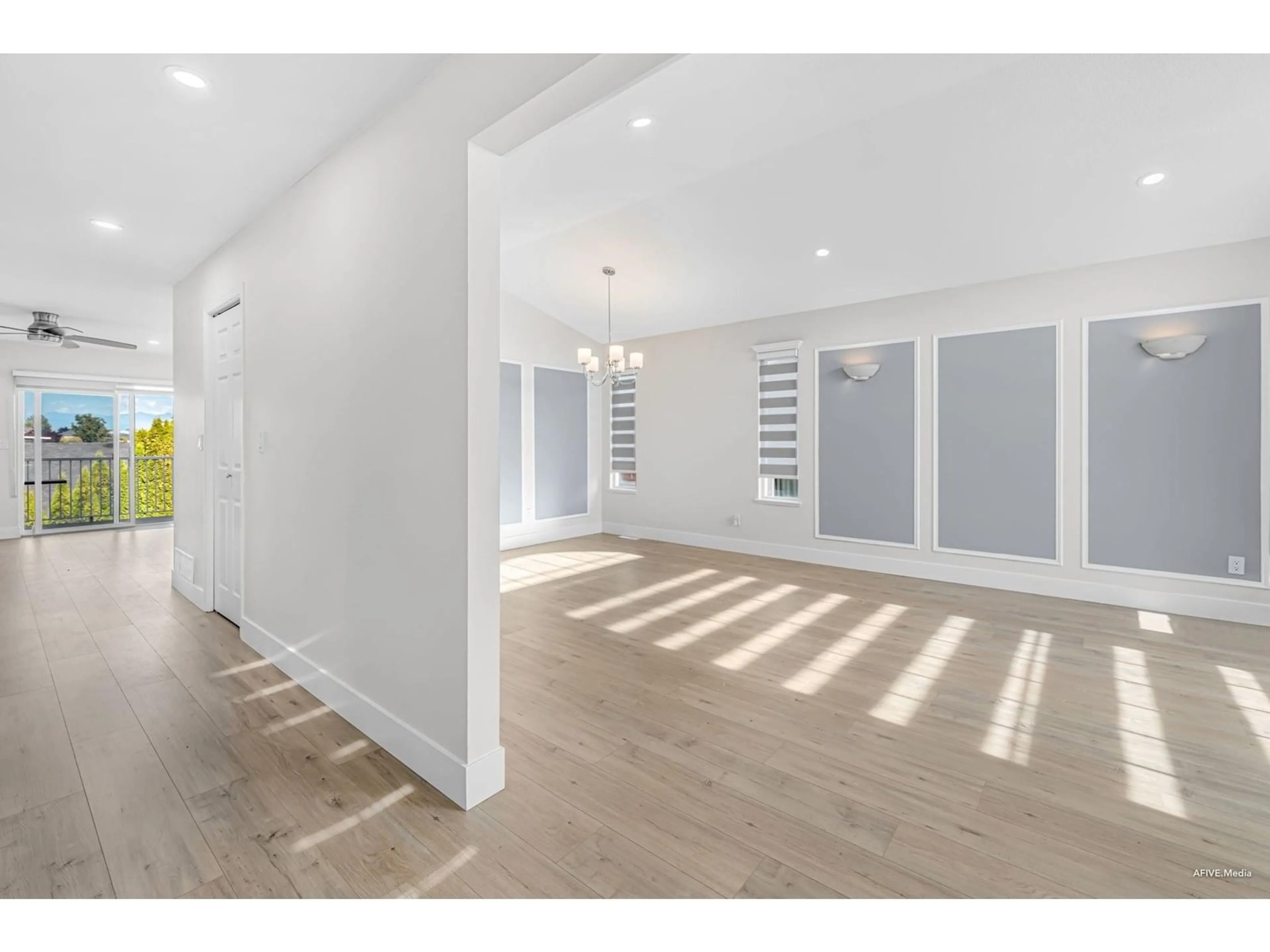 Indoor entryway for 3354 TOWNLINE, Abbotsford British Columbia V2T5S4