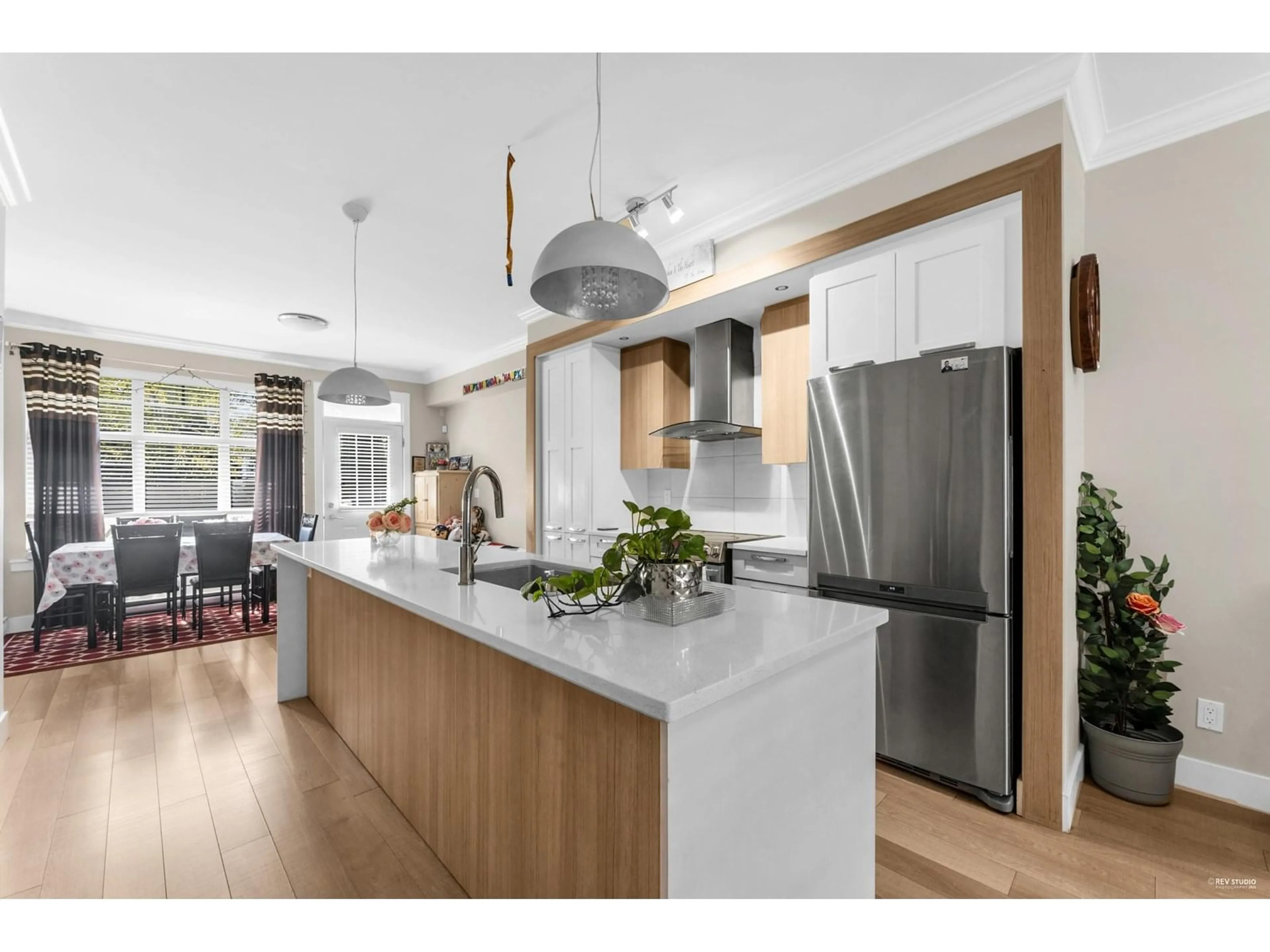 Open concept kitchen, unknown for 13 - 6350 142, Surrey British Columbia V3X1B8