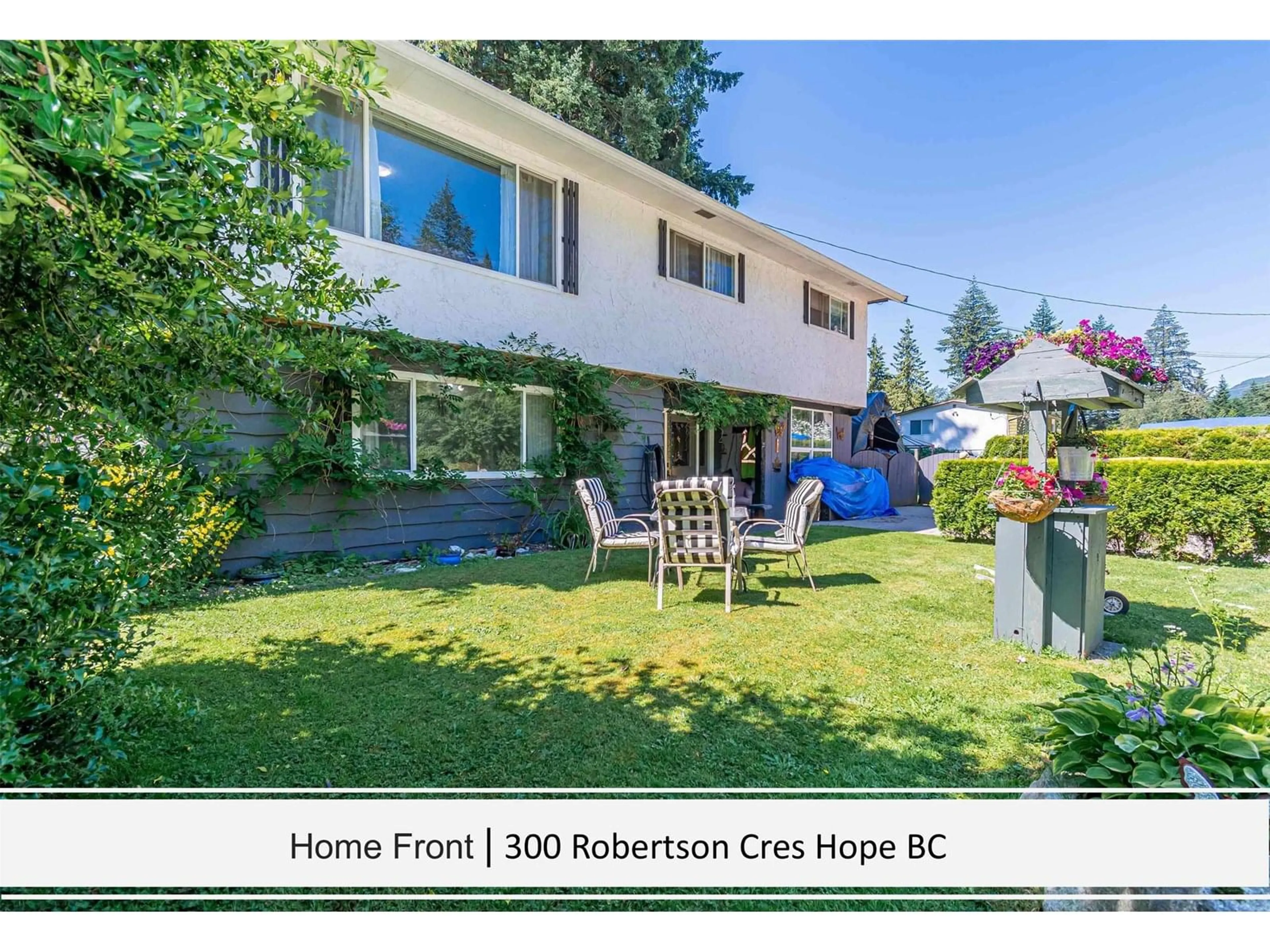 A pic from outside/outdoor area/front of a property/back of a property/a pic from drone, unknown for 300 ROBERTSON CRESCENT, Hope British Columbia V0X1L4