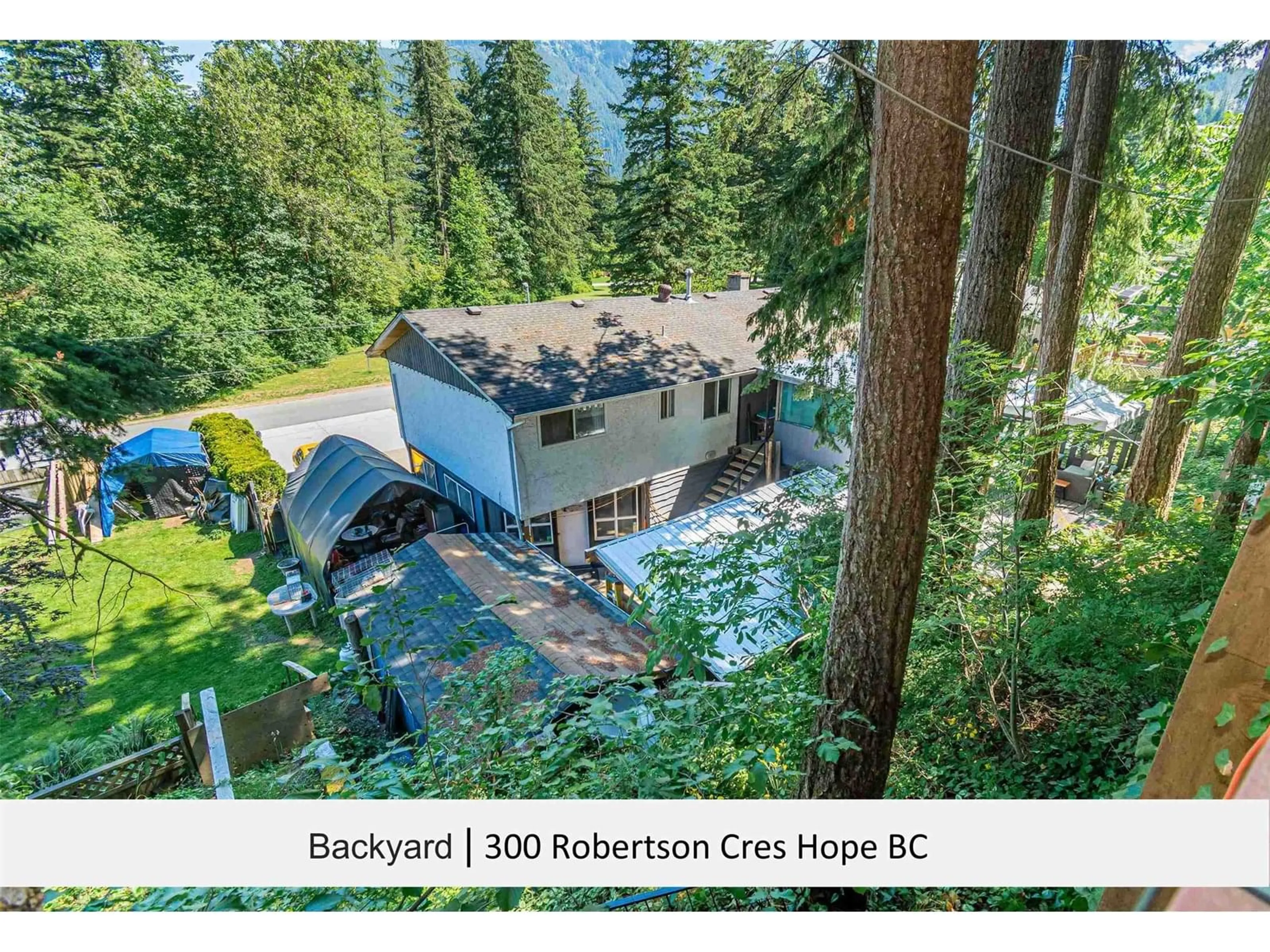 A pic from outside/outdoor area/front of a property/back of a property/a pic from drone, forest/trees view for 300 ROBERTSON CRESCENT, Hope British Columbia V0X1L4