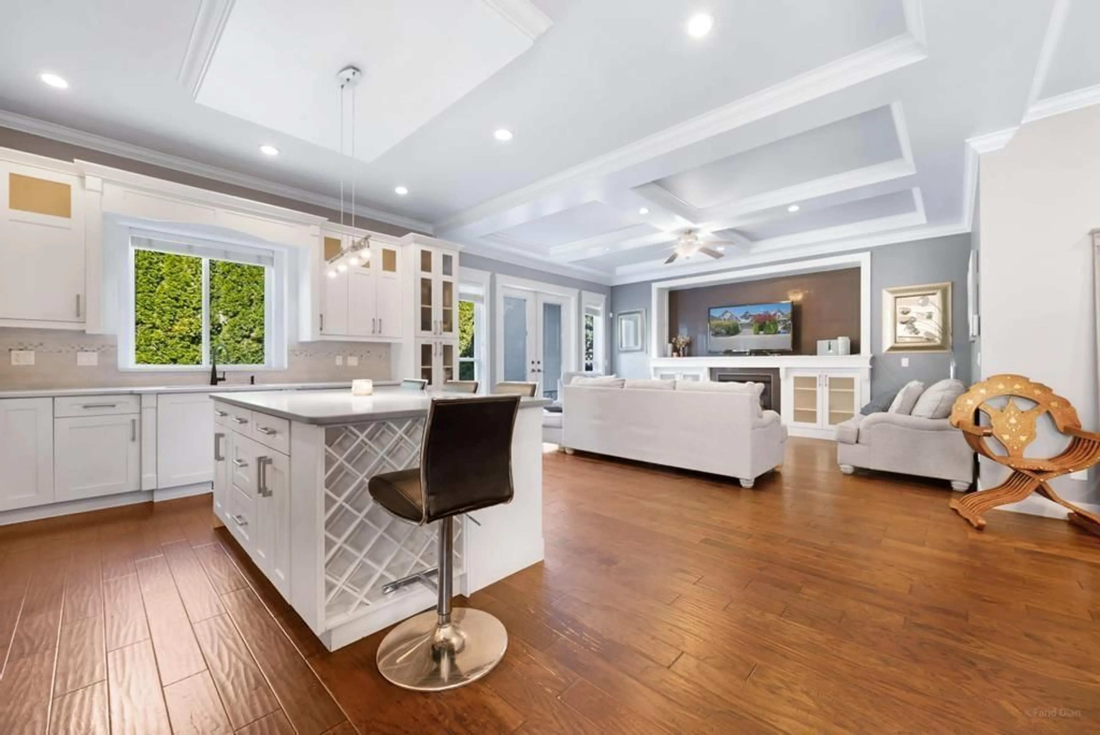Open concept kitchen, unknown for 8073 212, Langley British Columbia V2Y0E8