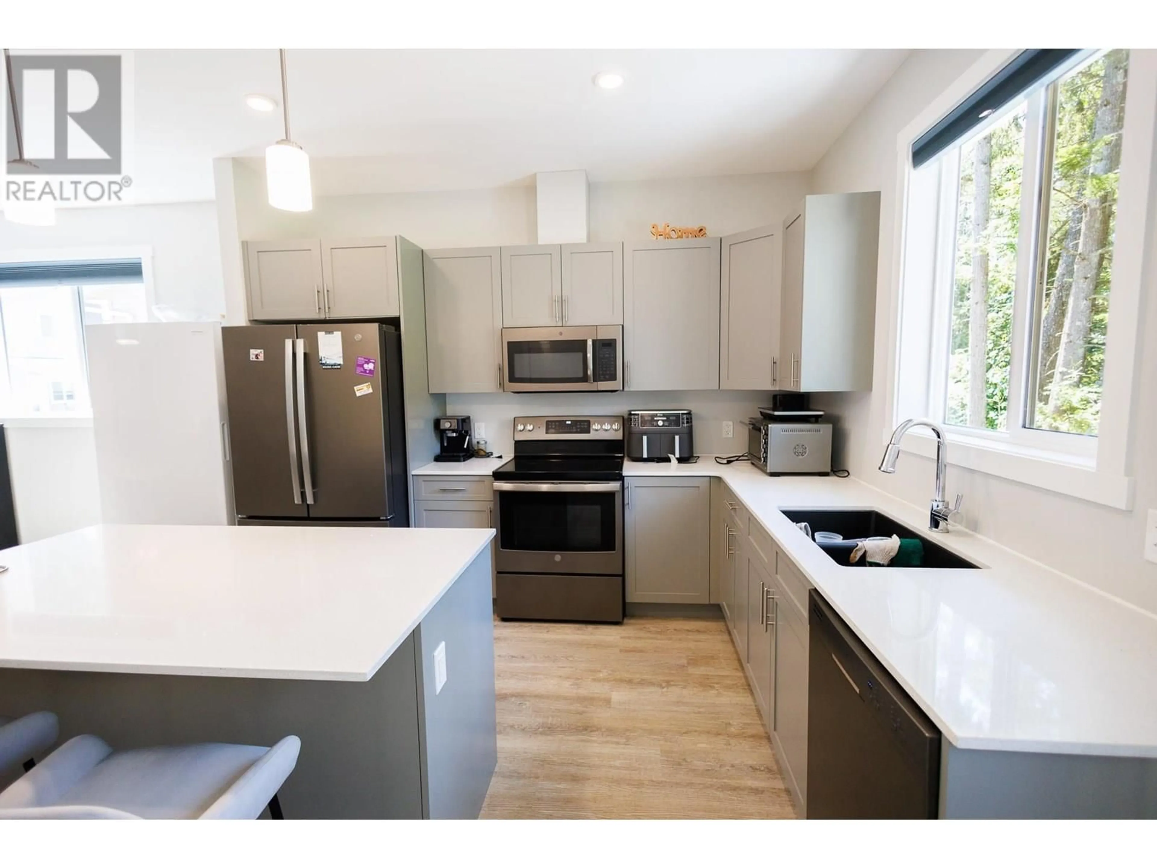 Open concept kitchen, unknown for 14 - 4921 HALLIWELL AVENUE, Terrace British Columbia V8G2J7