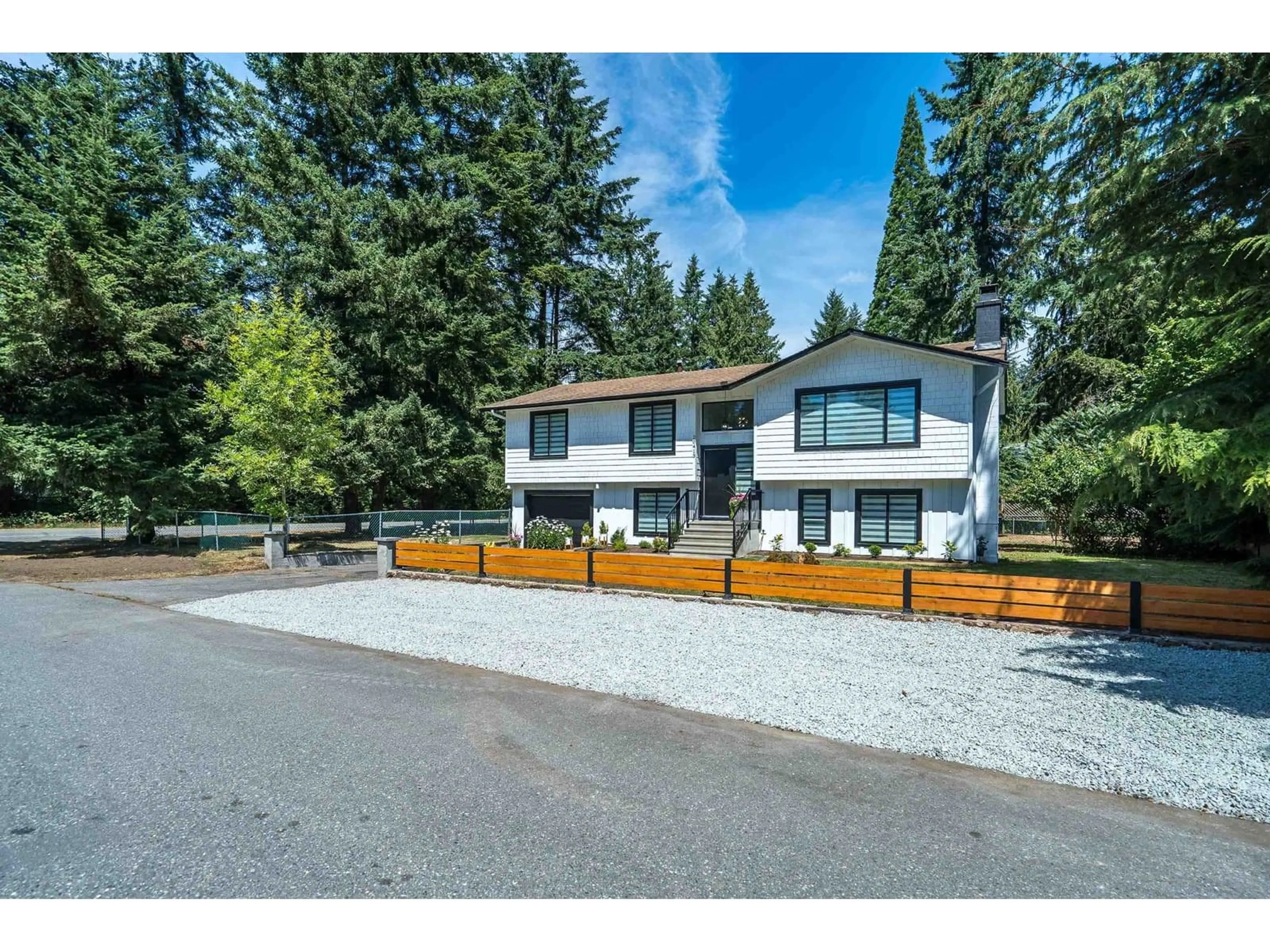 Unknown for 20413 41A, Langley British Columbia V3A5N5