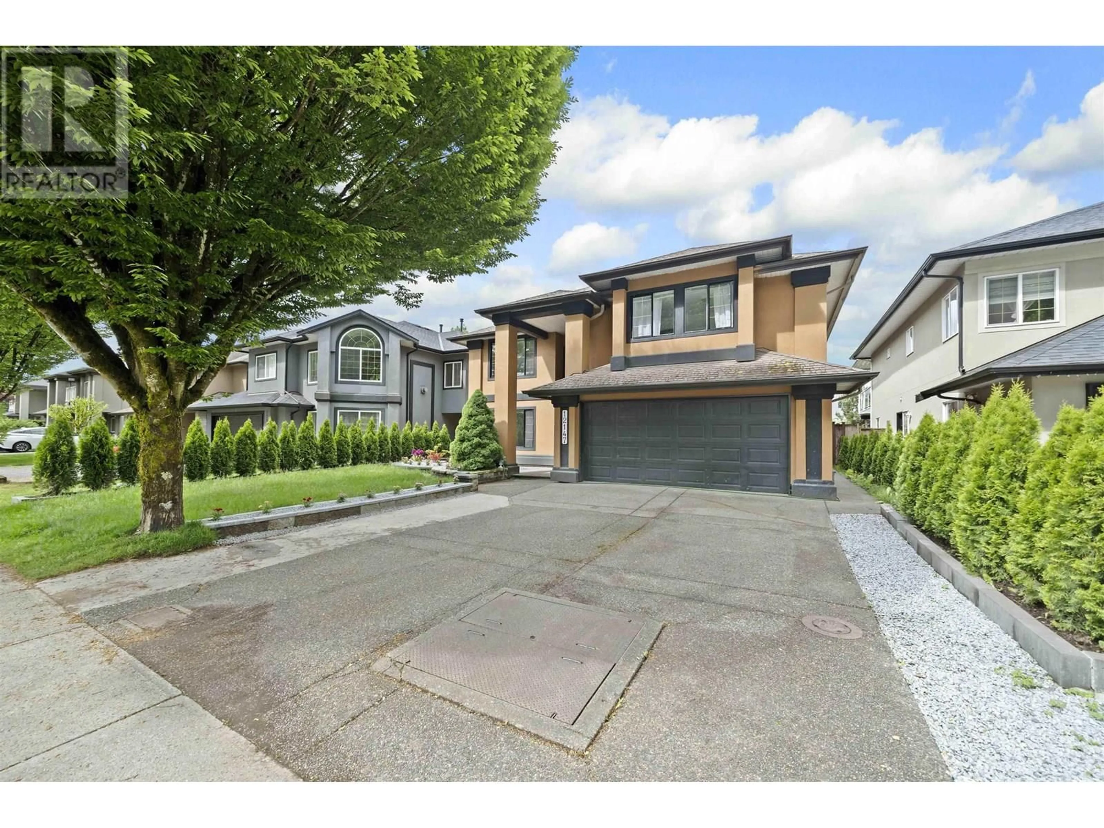 A pic from outside/outdoor area/front of a property/back of a property/a pic from drone, street for 12147 201 STREET, Maple Ridge British Columbia V2X3M4