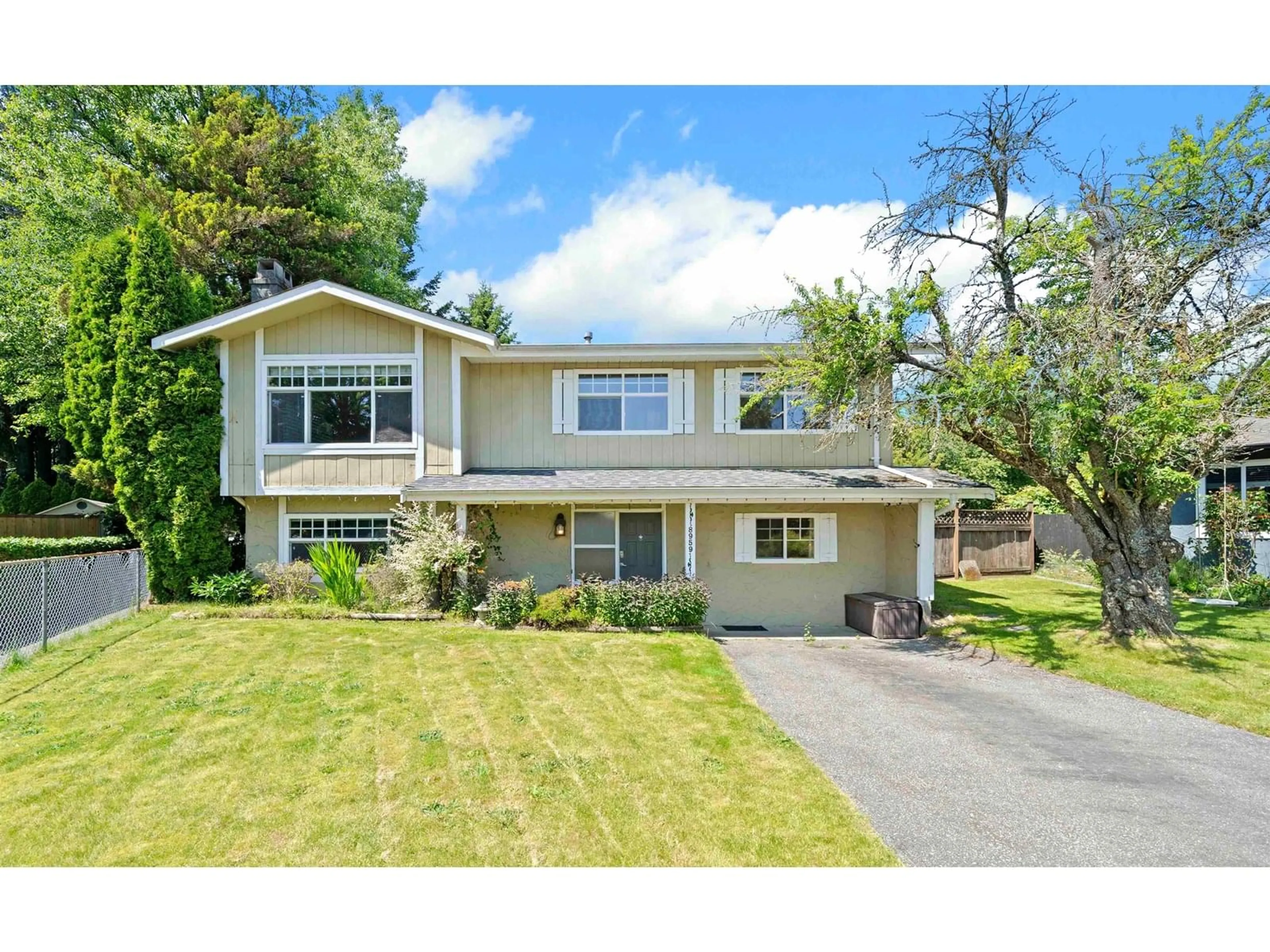Home with vinyl exterior material, street for 8959 MITCHELL, Delta British Columbia V4C7H1