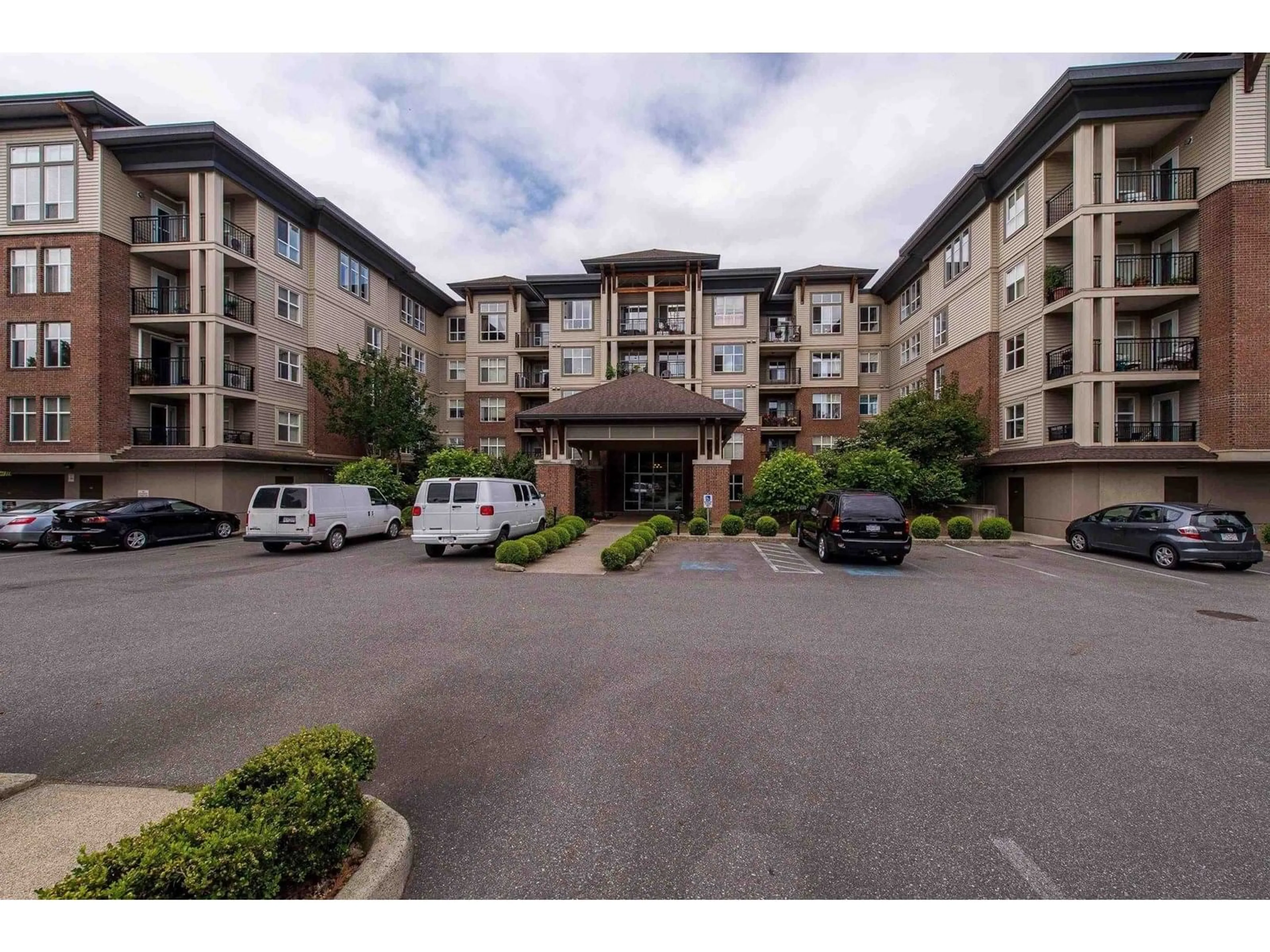 Unknown for 302 - 8955 EDWARD STREET, Chilliwack British Columbia V2P4E2