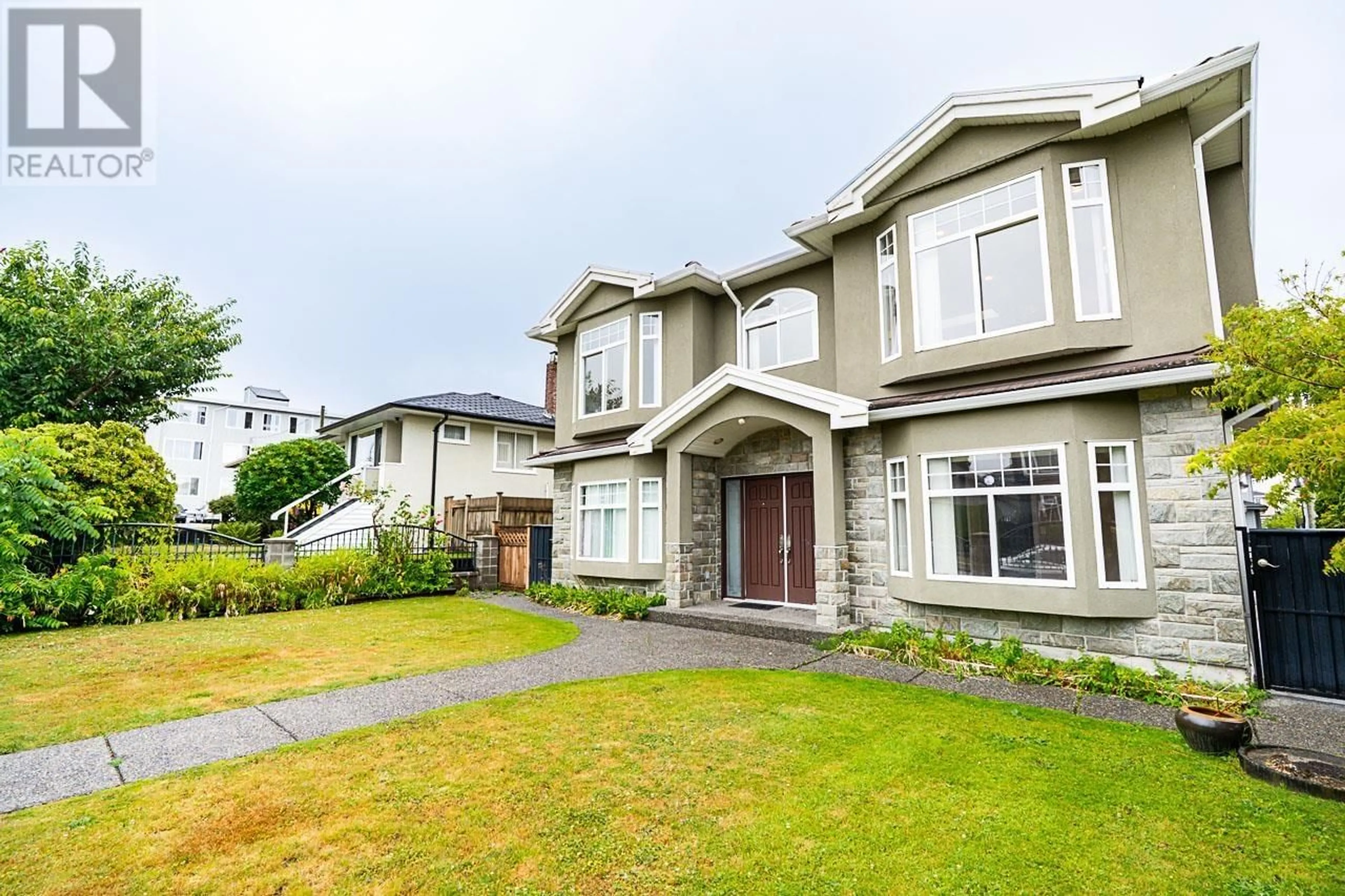 Home with vinyl exterior material, street for 4254 CHARLES STREET, Burnaby British Columbia V5C3K9
