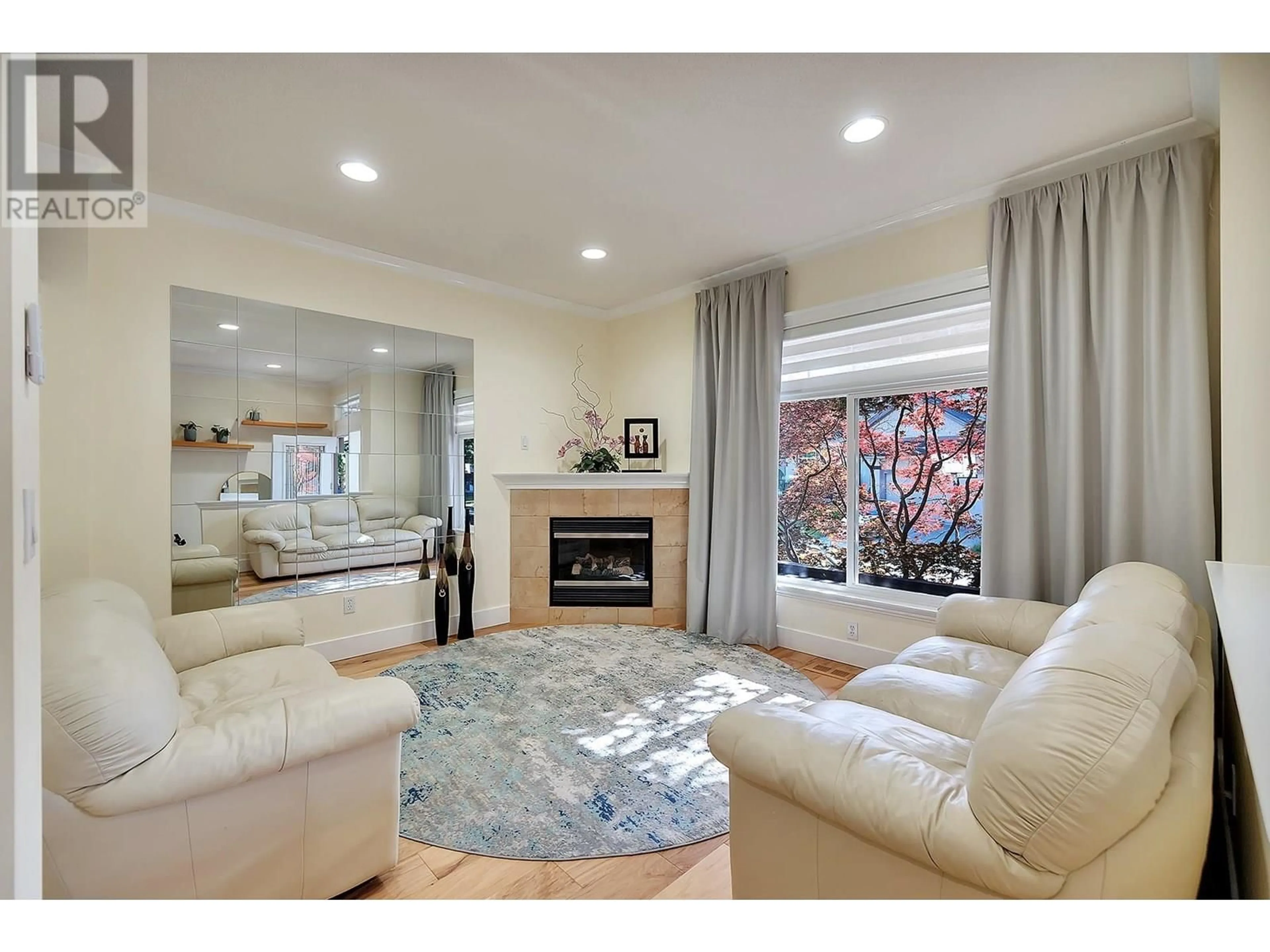 Living room with furniture, unknown for 11259 BLANEY CRESCENT, Pitt Meadows British Columbia V3Y2W2