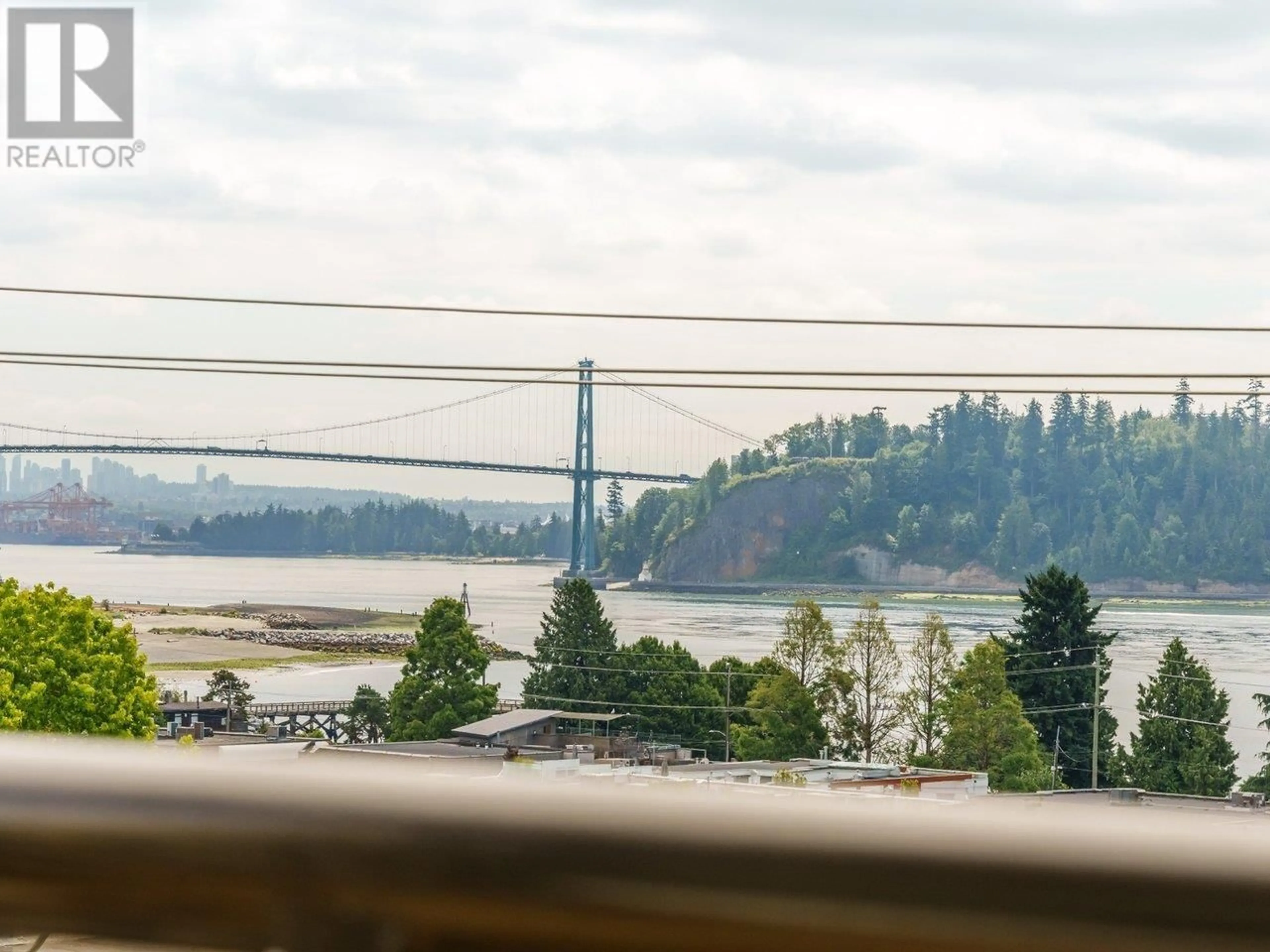 Blurry image for 306 - 1689 DUCHESS AVENUE, West Vancouver British Columbia V7N1P7
