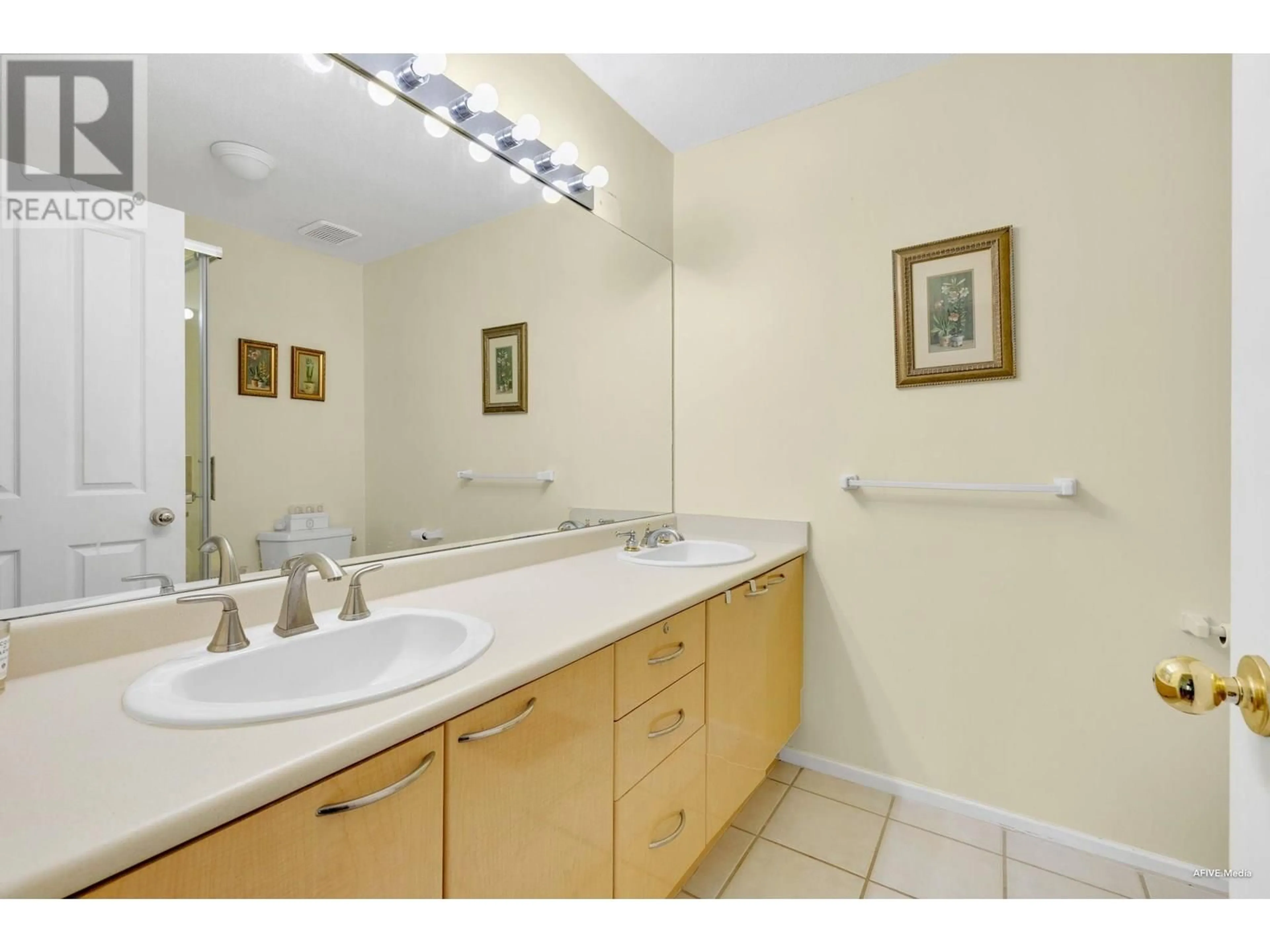 Standard bathroom, unknown for 113 - 3880 WESTMINSTER HIGHWAY, Richmond British Columbia V7C5S1