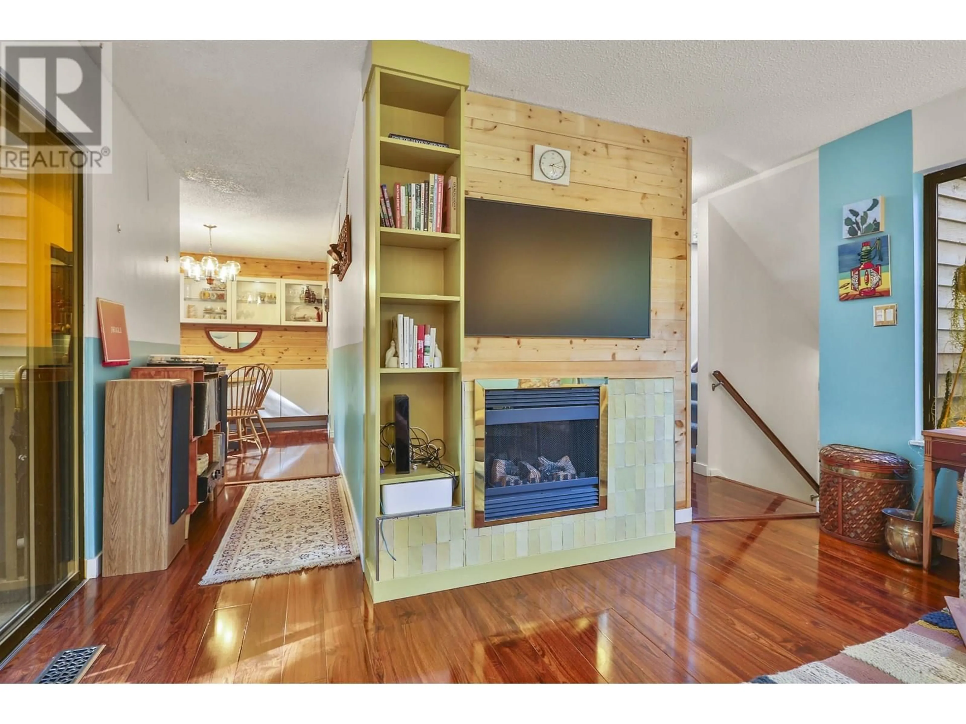 Home theater for 417 CAMBRIDGE WAY, Port Moody British Columbia V3H3V1