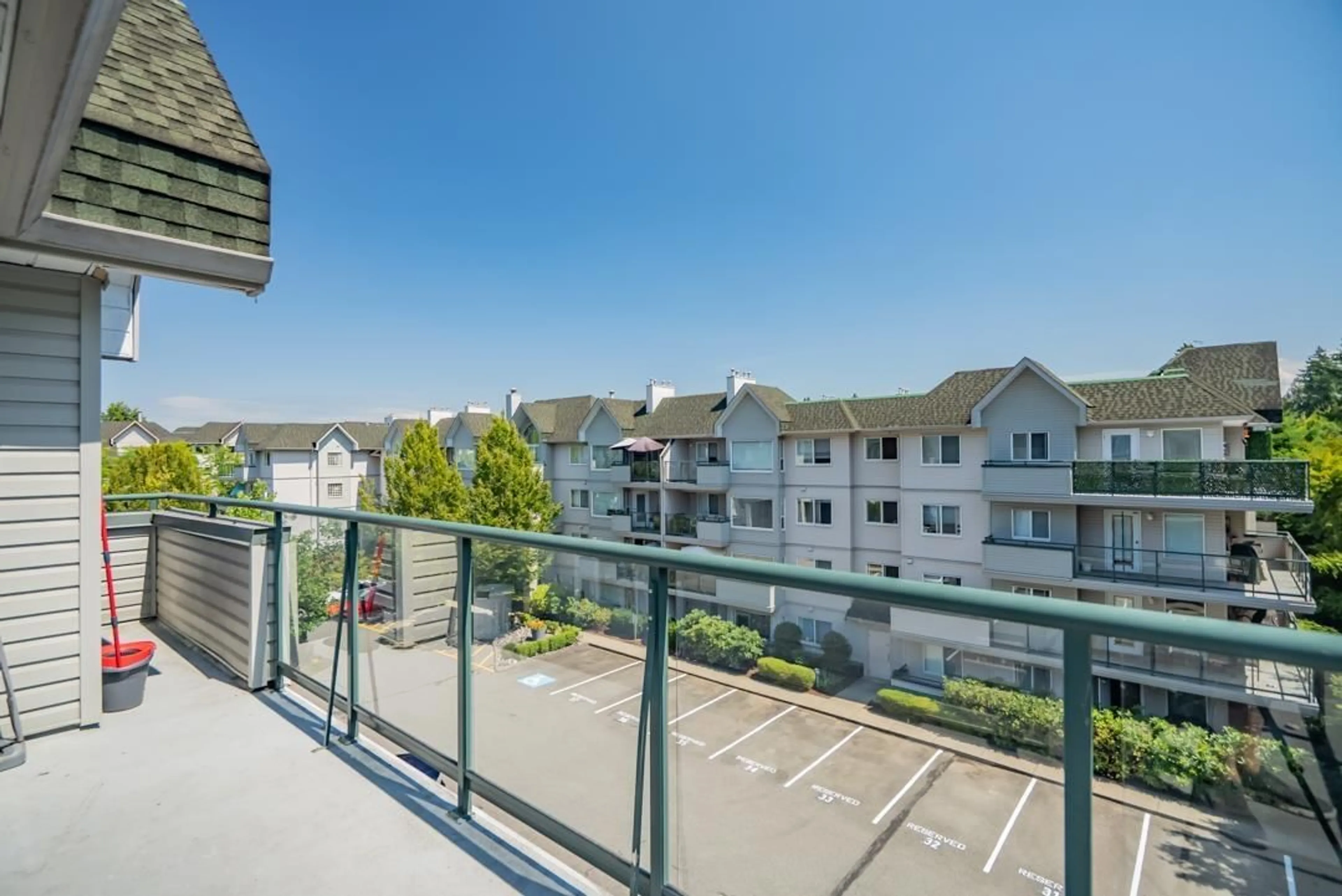 Balcony in the apartment, city buildings view from balcony for 403 - 33708 KING, Abbotsford British Columbia V2S8C6