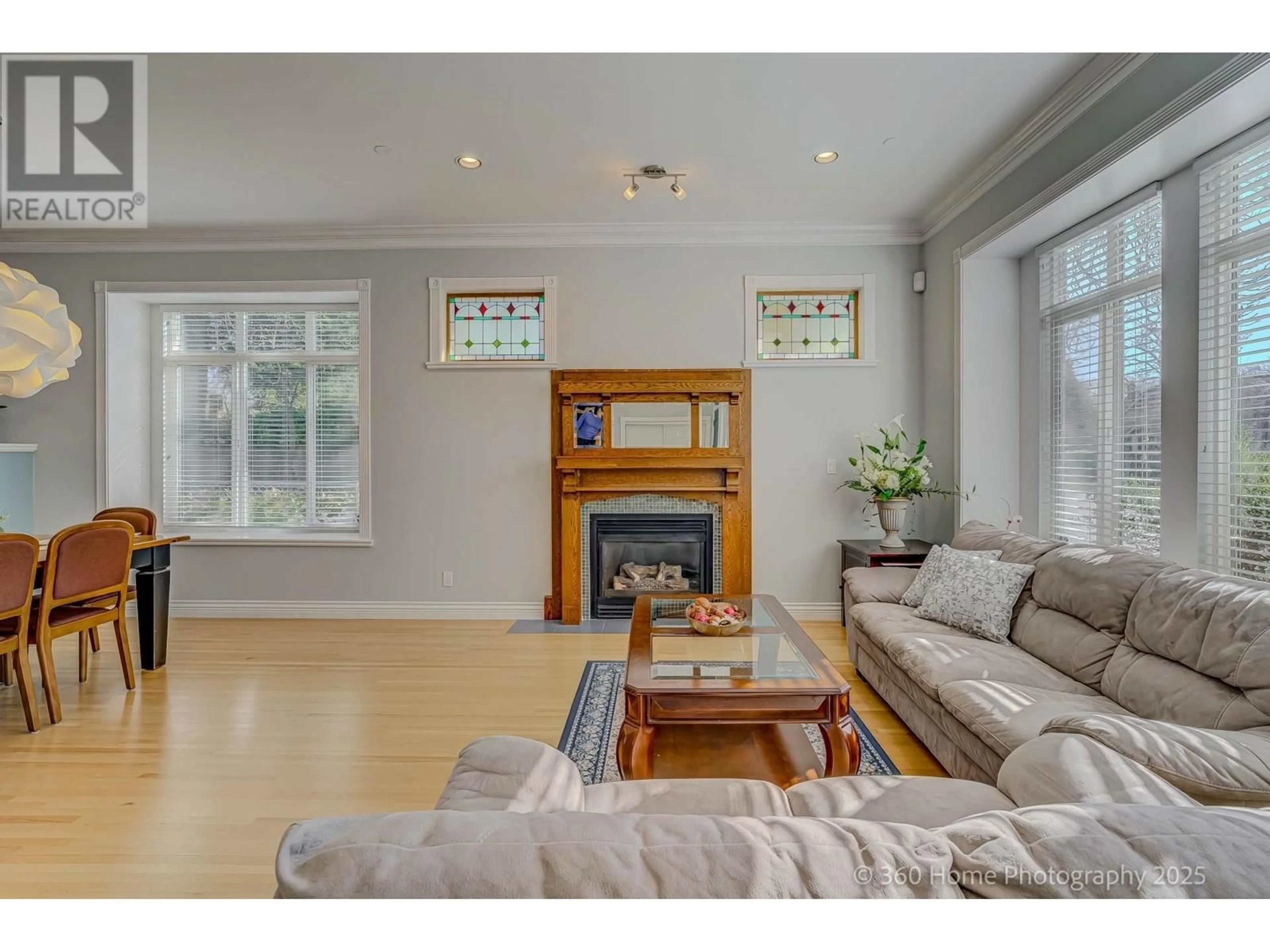 Living room with furniture, unknown for 4203 14TH AVENUE, Vancouver British Columbia V6R2X7