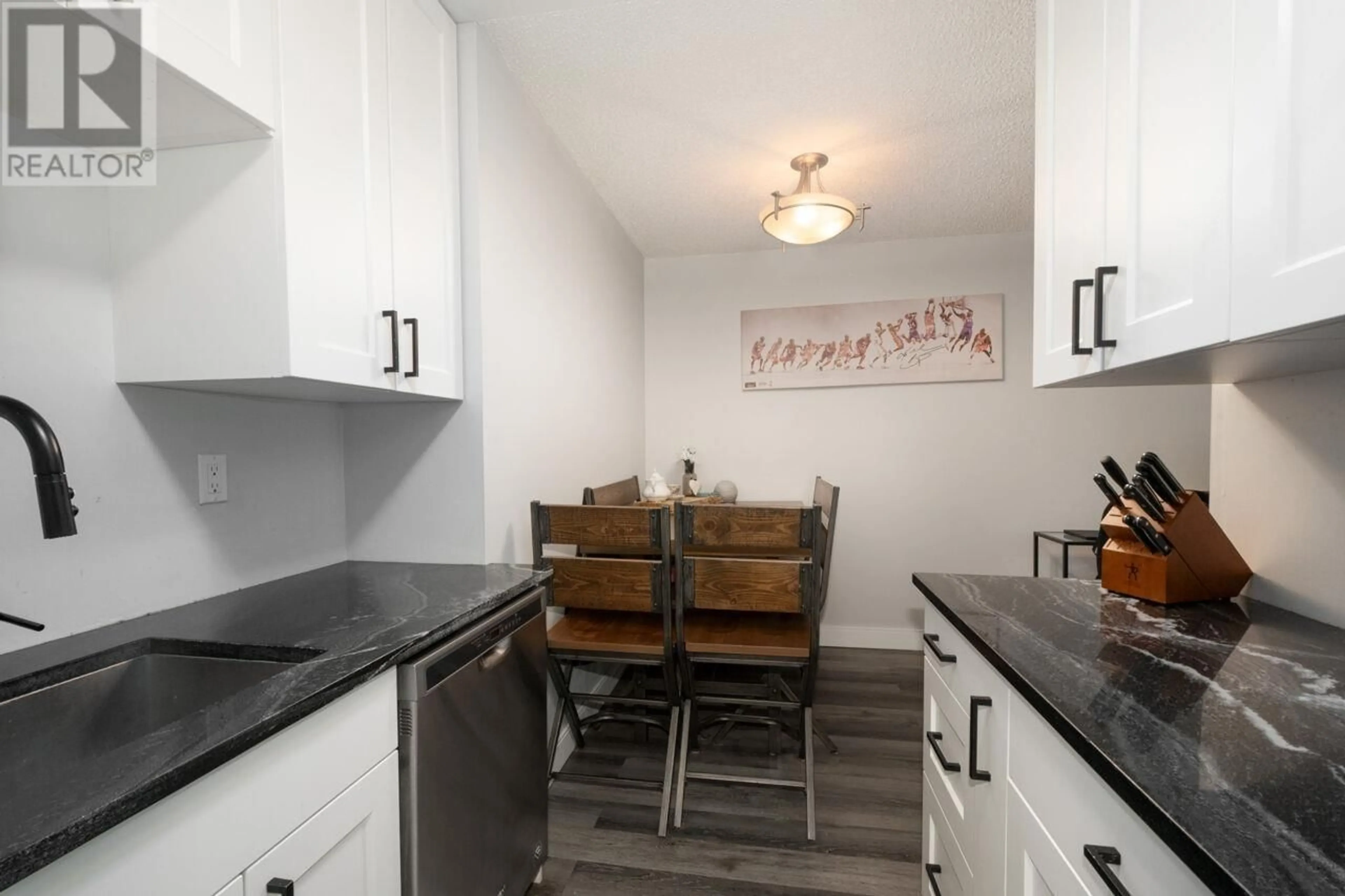 Standard kitchen, unknown for 111 - 9101 HORNE STREET, Burnaby British Columbia V3N4M3