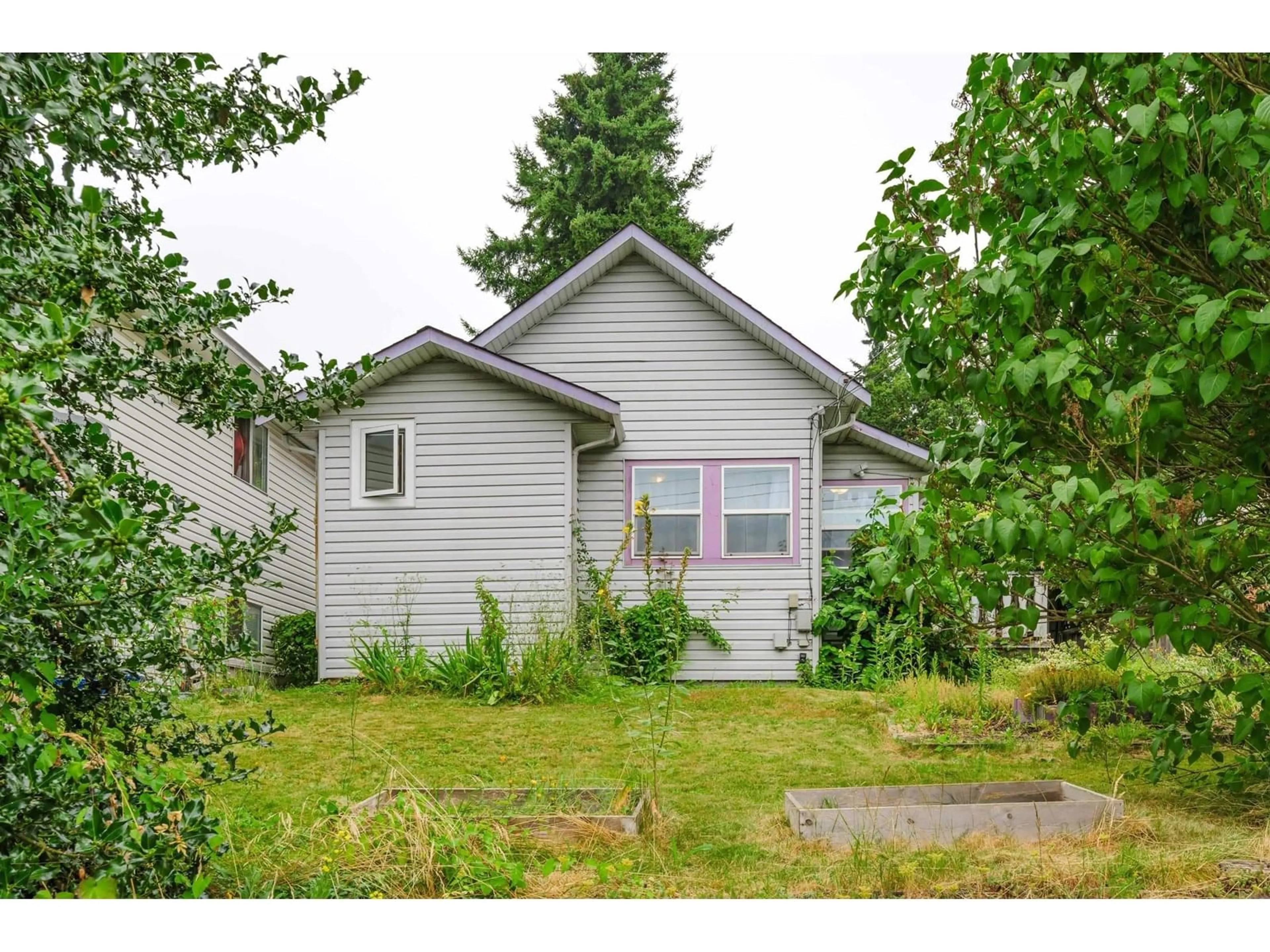 Unknown for 32881 1ST, Mission British Columbia V2V1E8