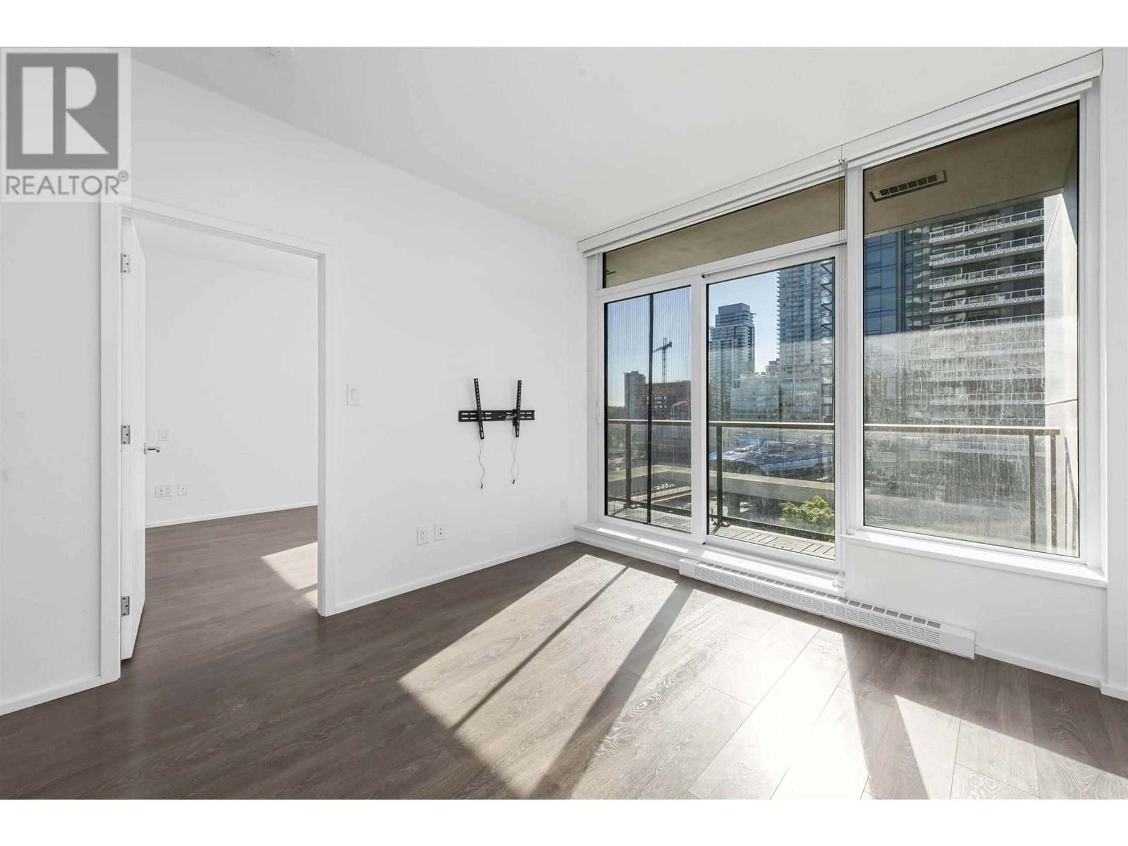A pic of a room for 606 - 4650 BRENTWOOD BOULEVARD, Burnaby British Columbia V5C0M3