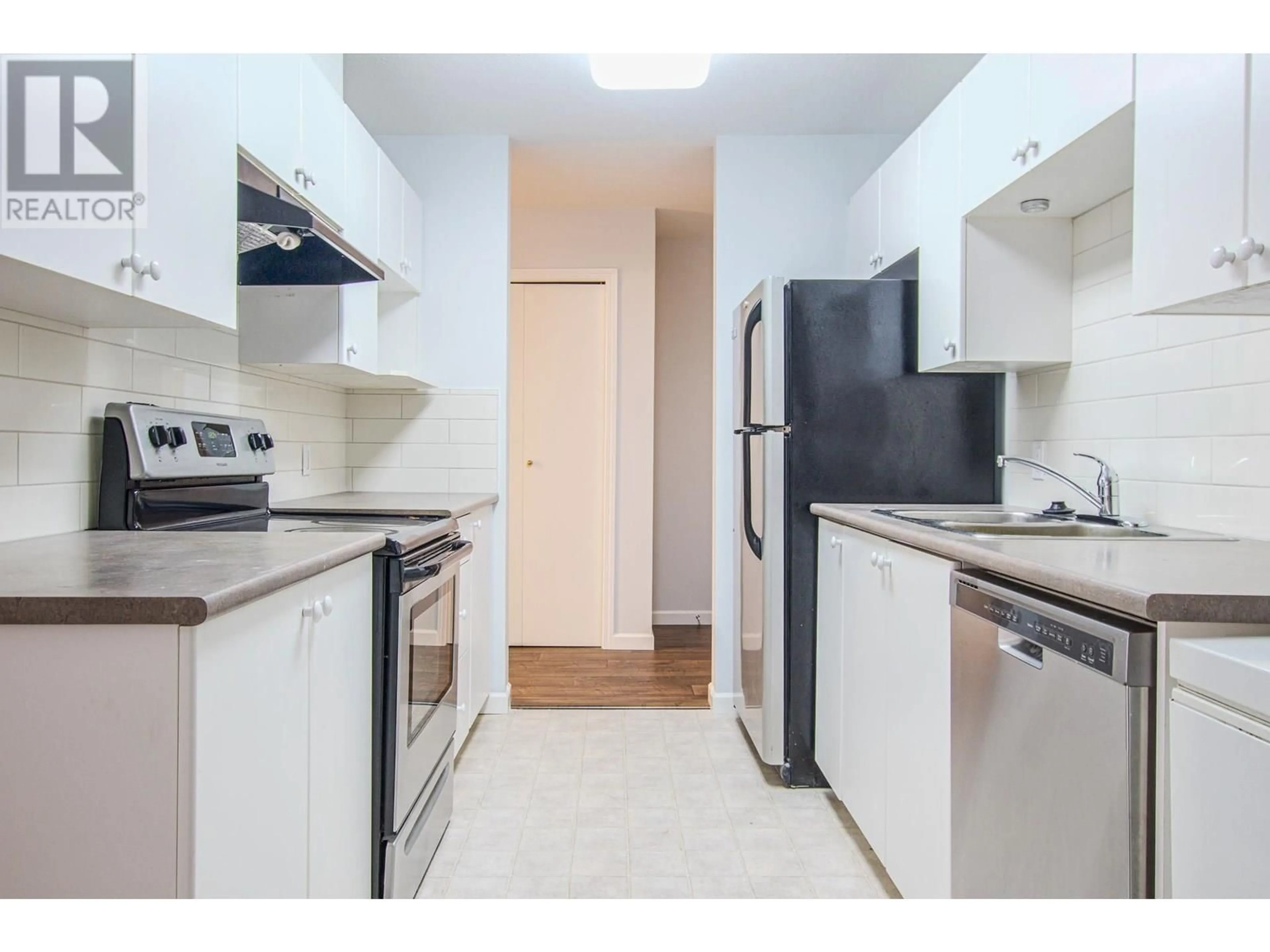 Standard kitchen, unknown for 404 - 22351 ST ANNE AVENUE, Maple Ridge British Columbia V2X2E7