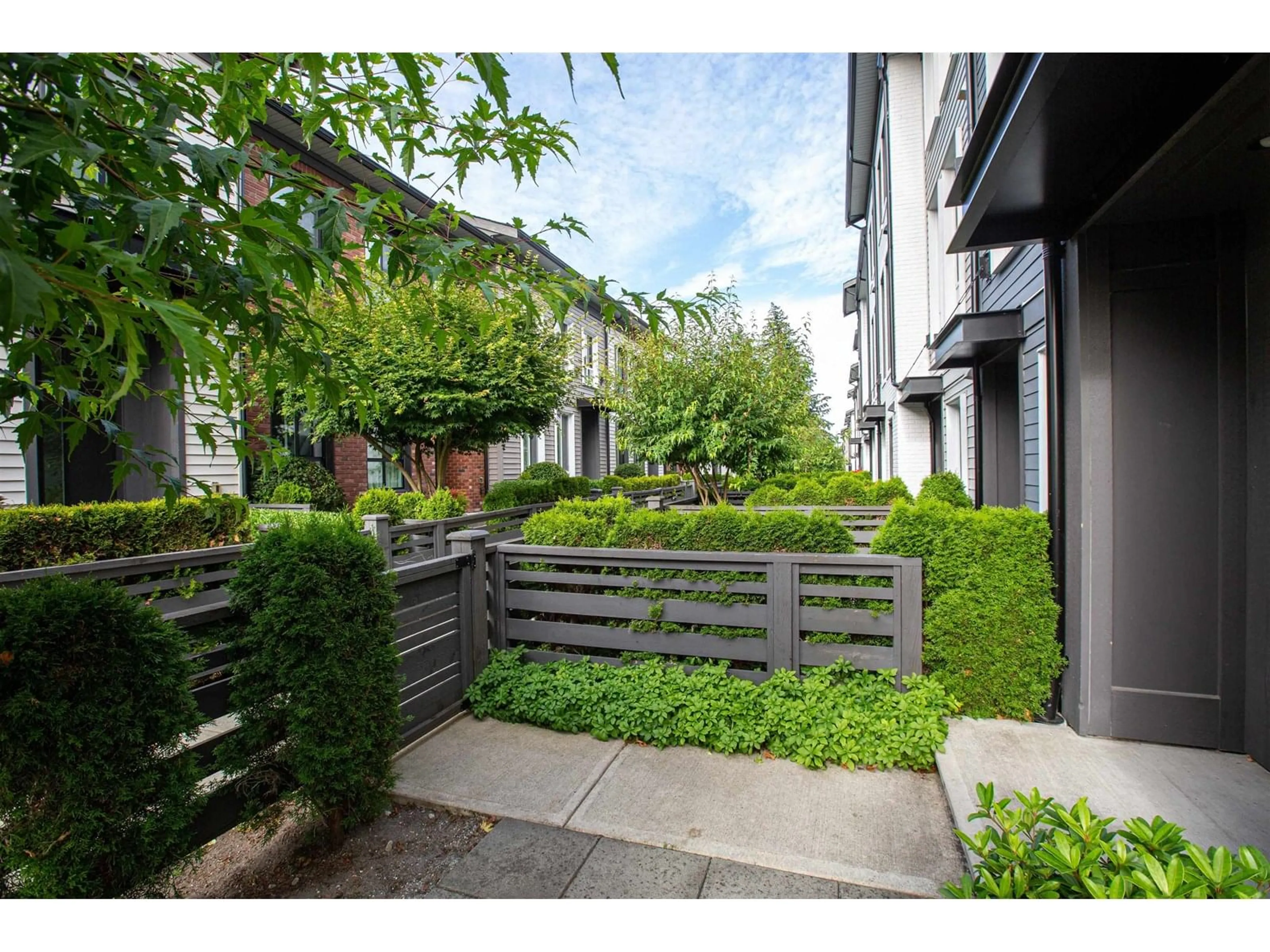 Patio, street for 84 - 15828 27, Surrey British Columbia V3Z0X4