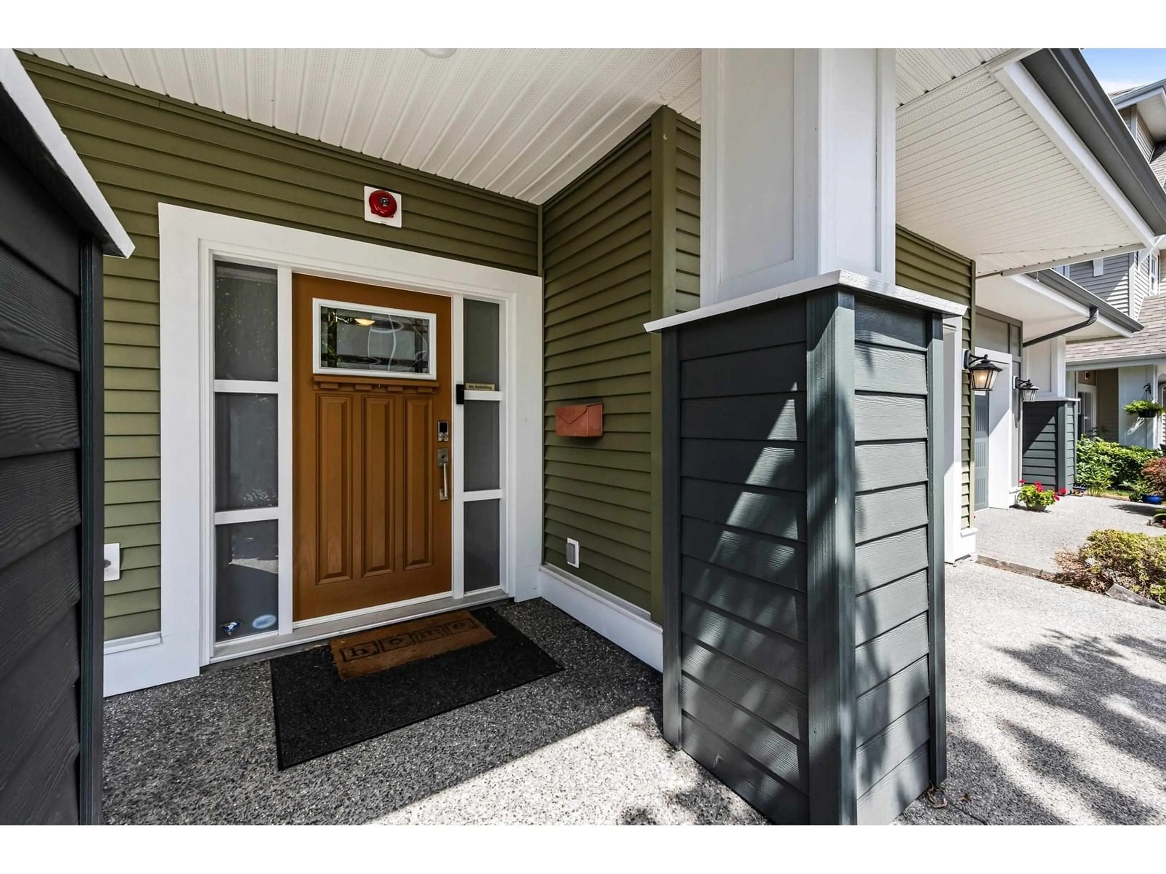 Indoor entryway for 34 - 5469 CHINOOK STREET, Chilliwack British Columbia V2R0T5