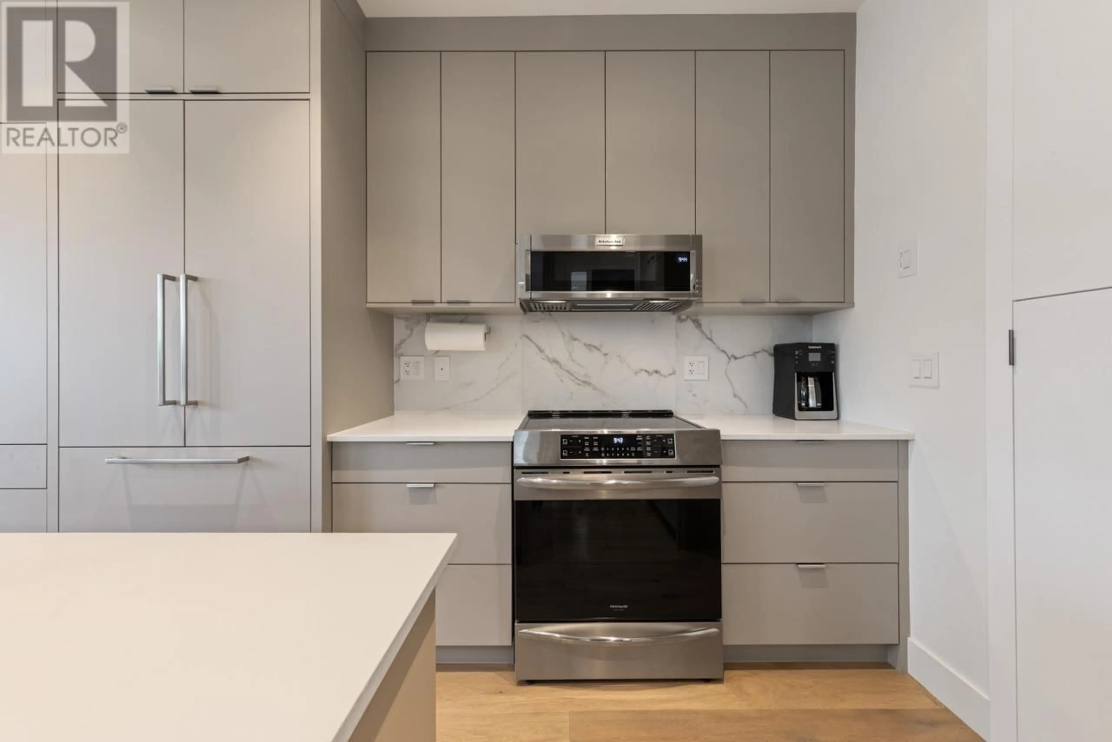 Unknown for 1960 SEMLIN DRIVE, Vancouver British Columbia V5N4P8