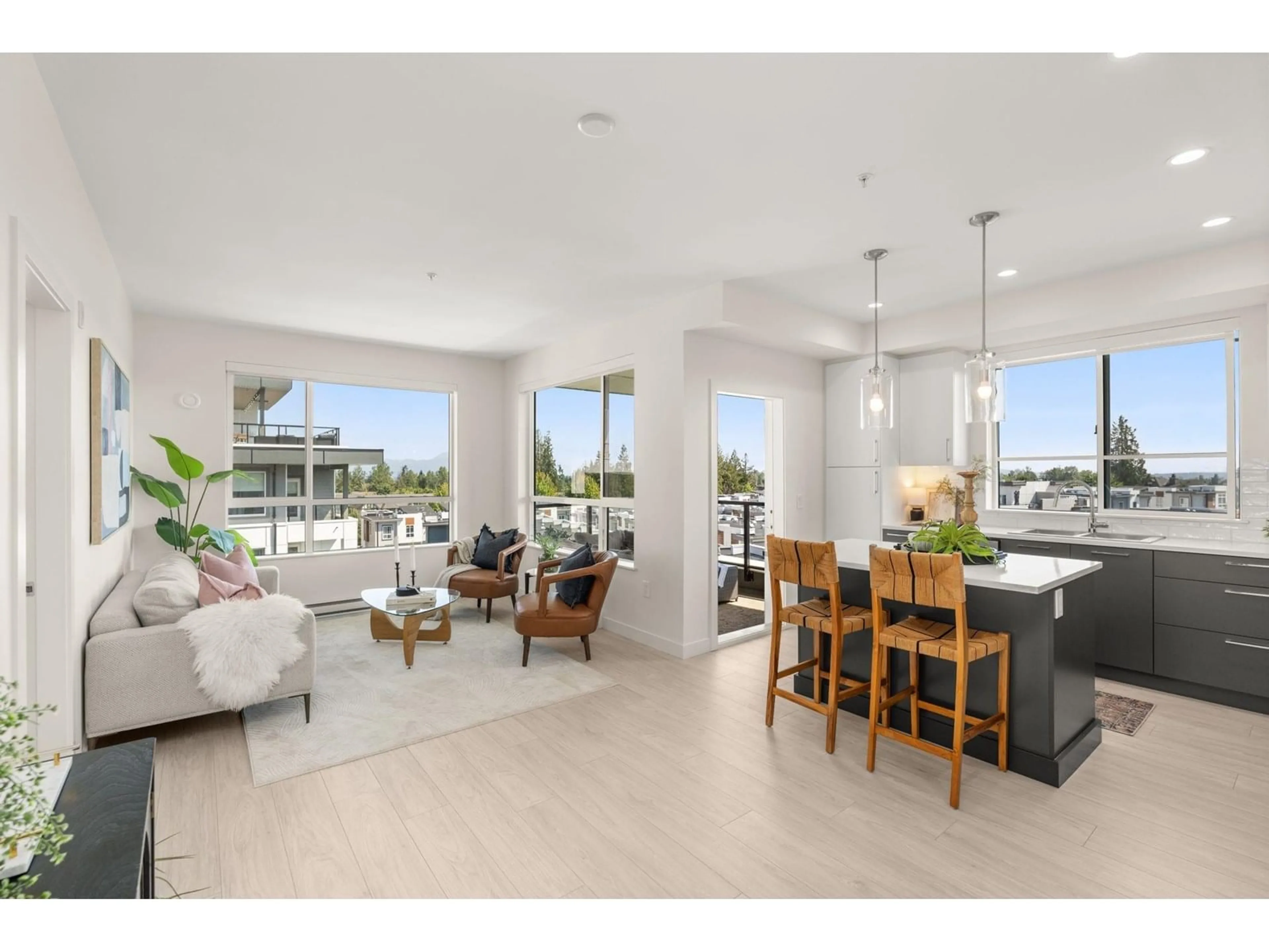 Open concept kitchen, unknown for A516 - 20834 80, Langley British Columbia V2Y3M4