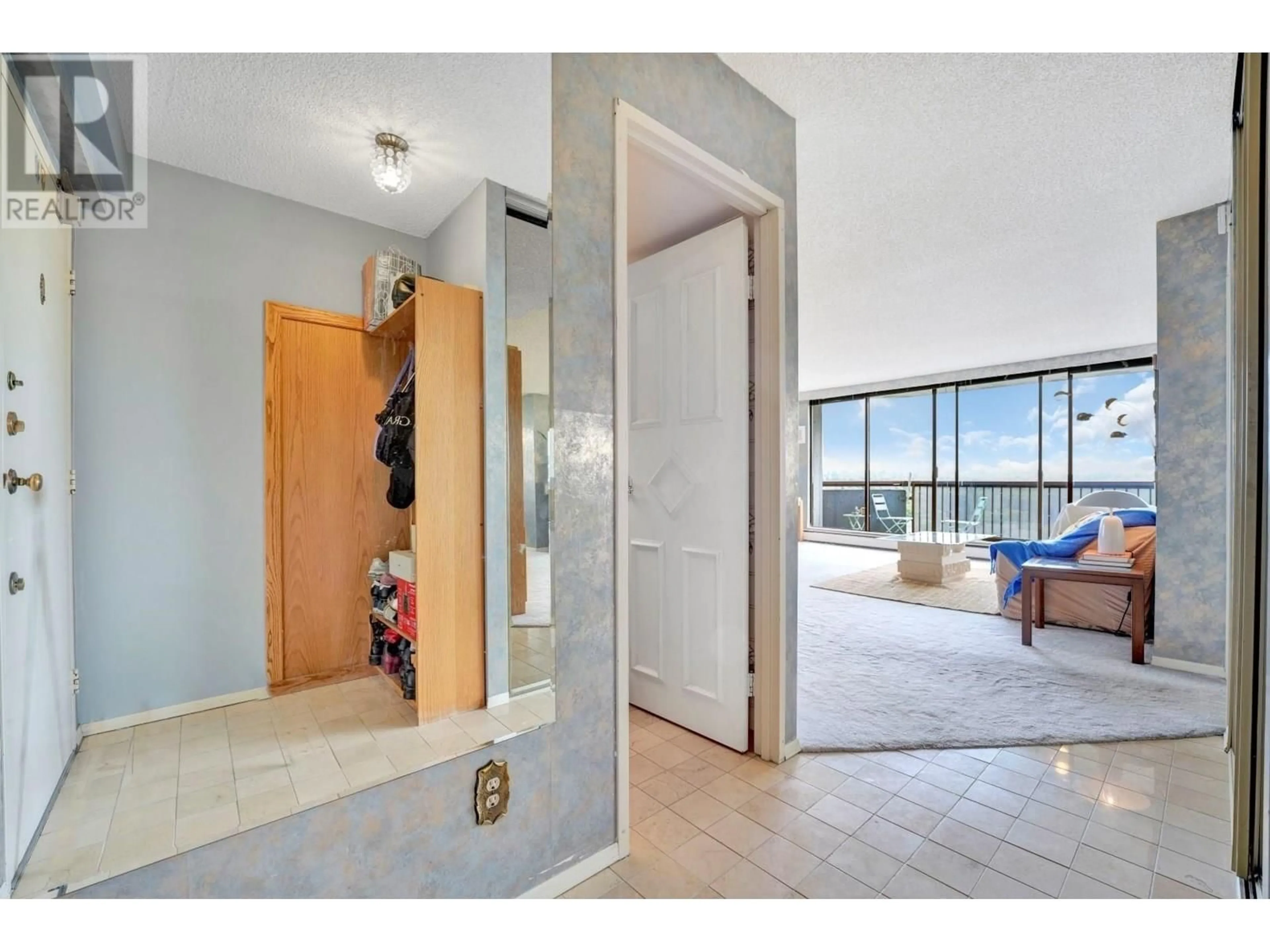 Indoor entryway for 1104 - 2445 3RD AVENUE, Vancouver British Columbia V6K4K6