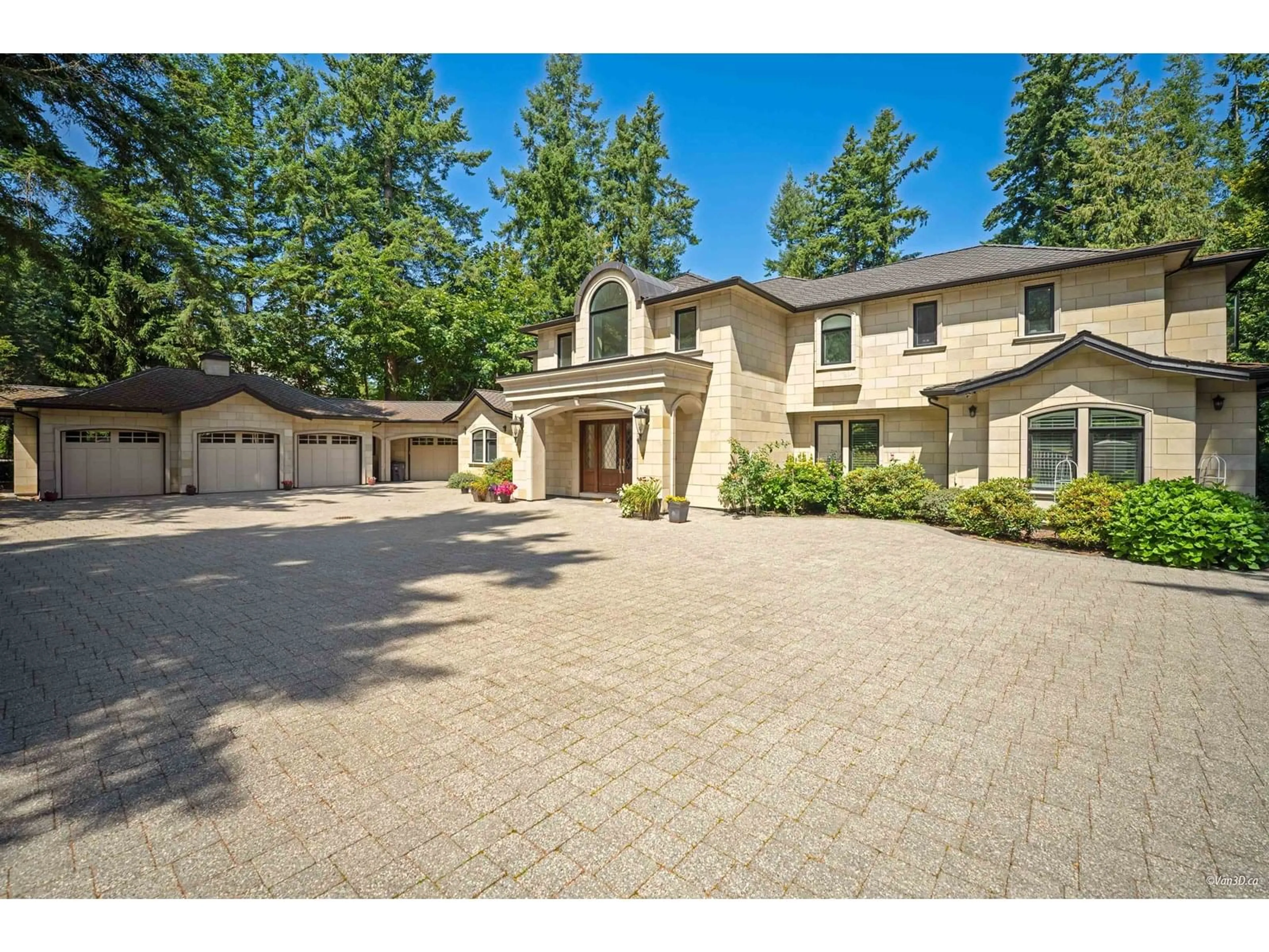 A pic from outside/outdoor area/front of a property/back of a property/a pic from drone, street for 13939 28, Surrey British Columbia V4P1T5