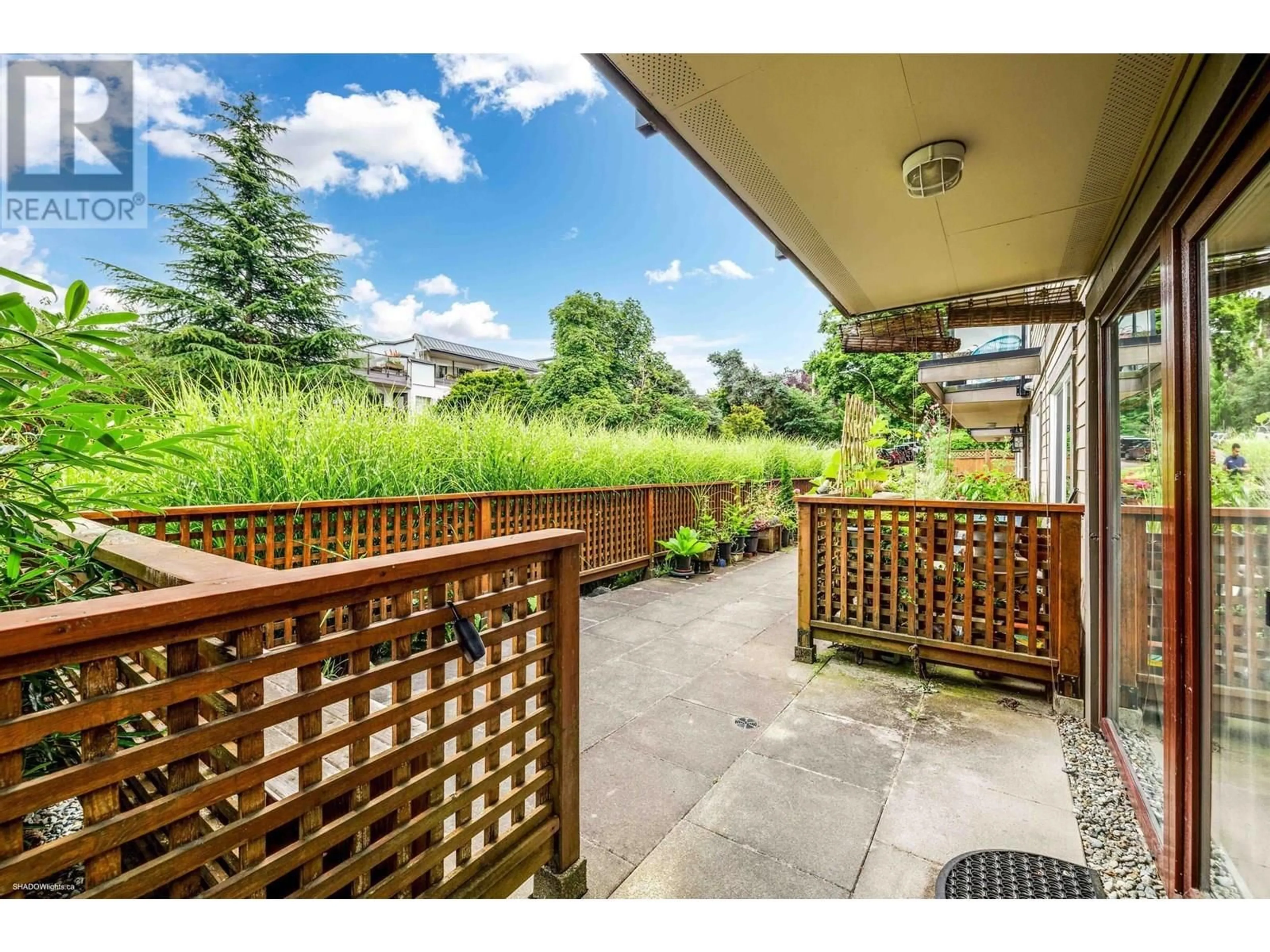 Patio, street for 1 - 2223 PRINCE EDWARD STREET, Vancouver British Columbia V5T4K6