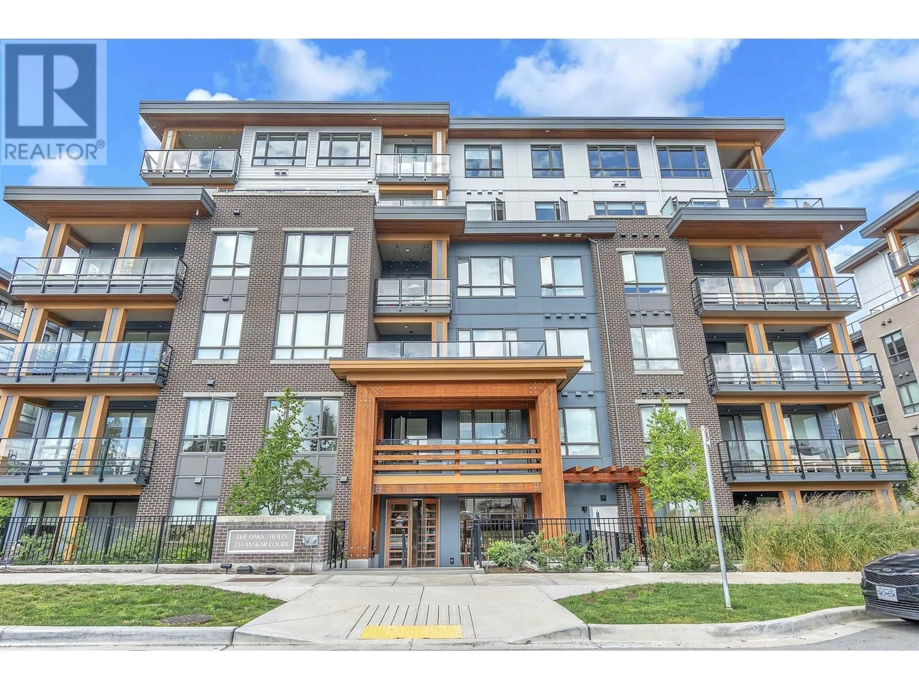 Patio, building for 112 - 735 ANSKAR COURT, Coquitlam British Columbia V3J4J3