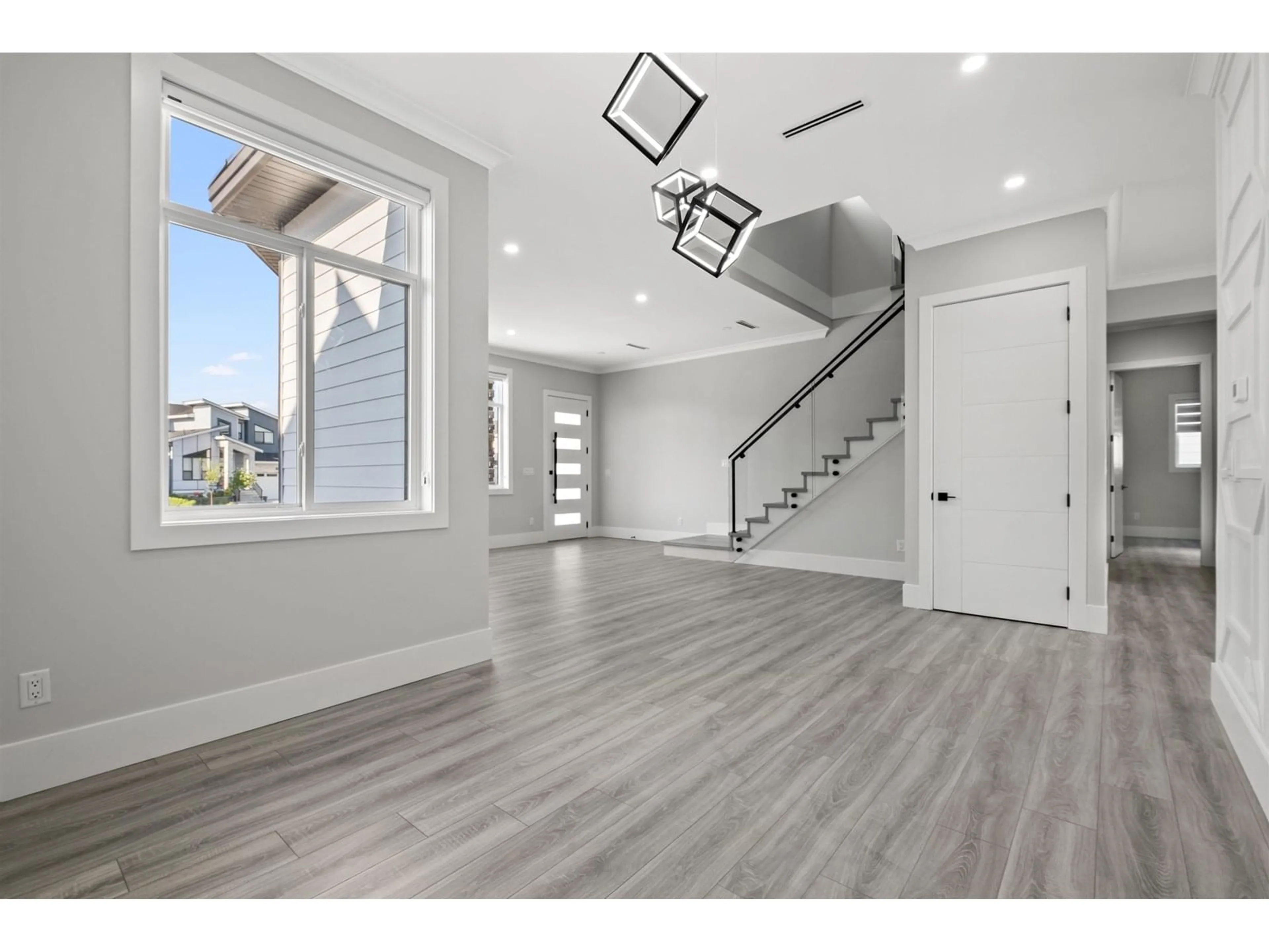 Indoor entryway for 18772 62A, Surrey British Columbia V3S7V8