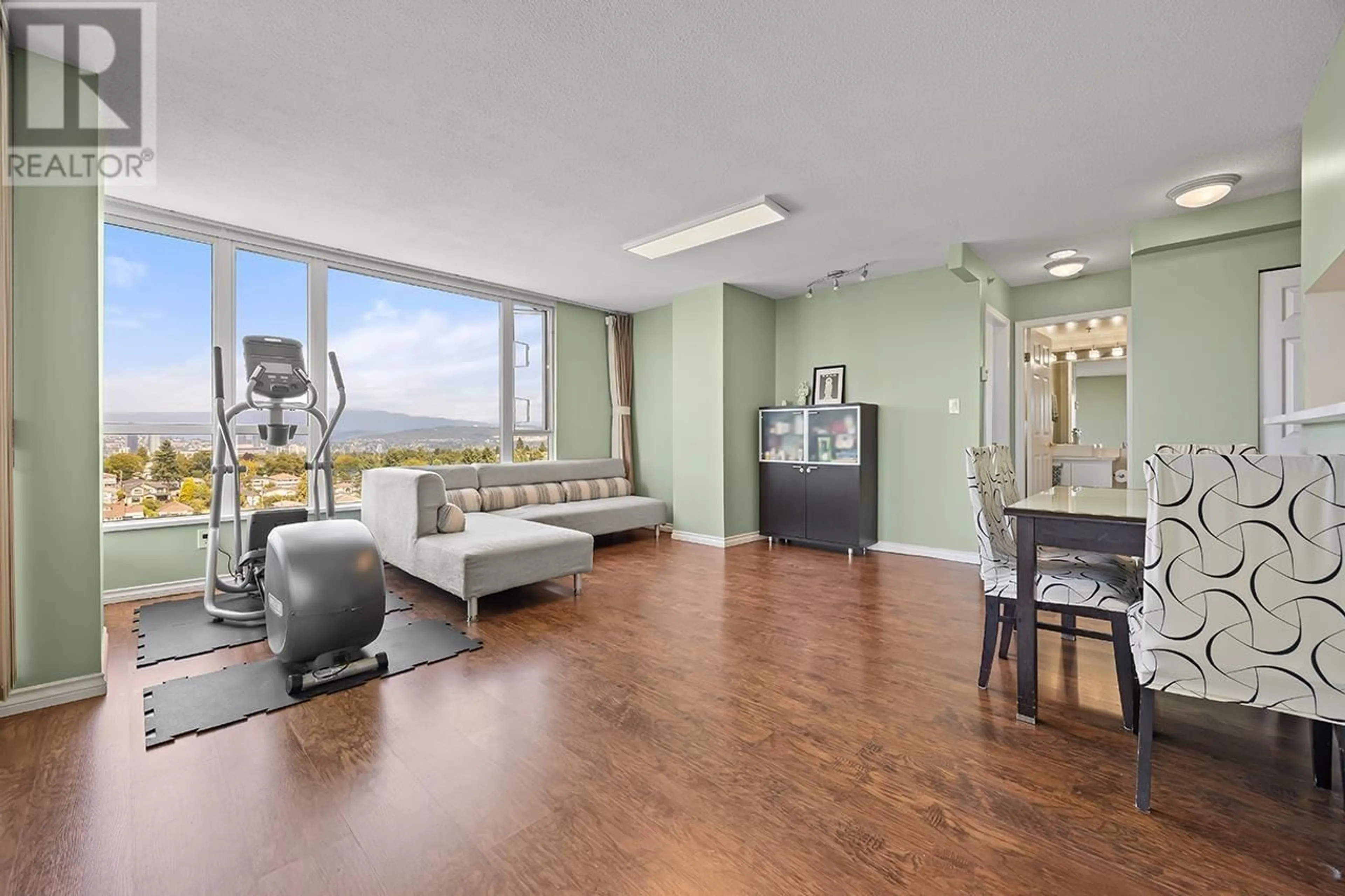 Living room with furniture, unknown for 1807 - 5189 GASTON STREET, Vancouver British Columbia V5R6C7