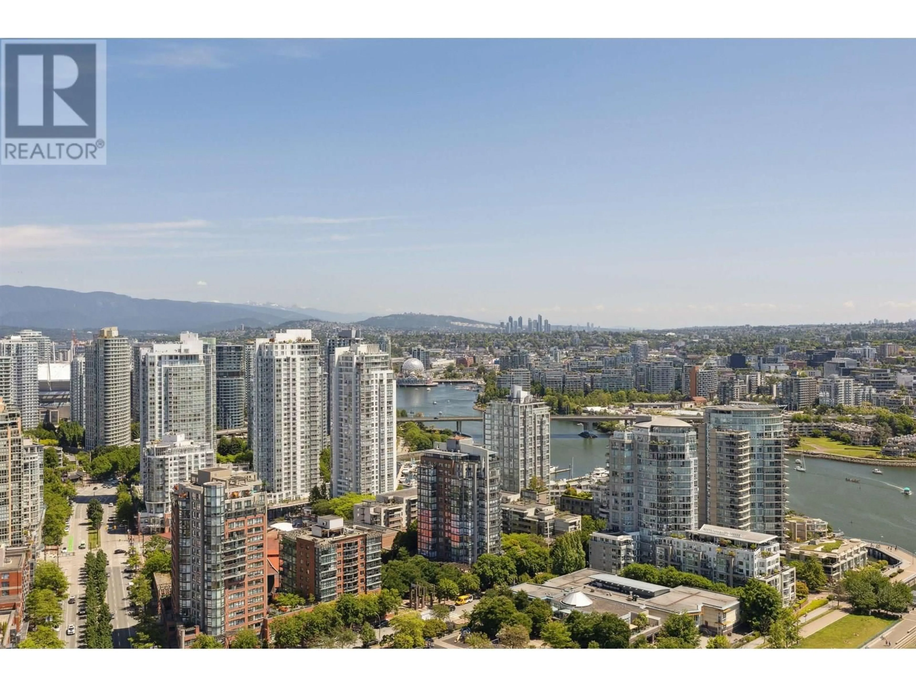 A pic from outside/outdoor area/front of a property/back of a property/a pic from drone, city buildings view from balcony for 4001 - 1408 STRATHMORE MEWS, Vancouver British Columbia V0V0V0