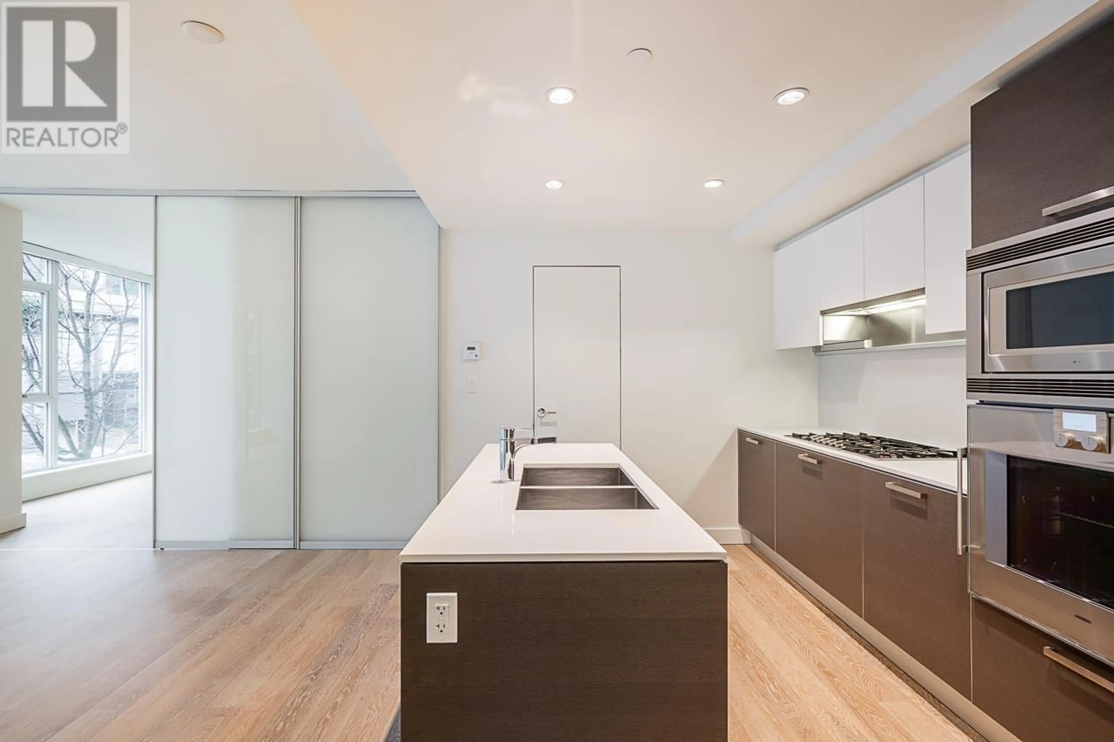 Unknown for 203 - 1409 PENDER STREET, Vancouver British Columbia V6G2S3