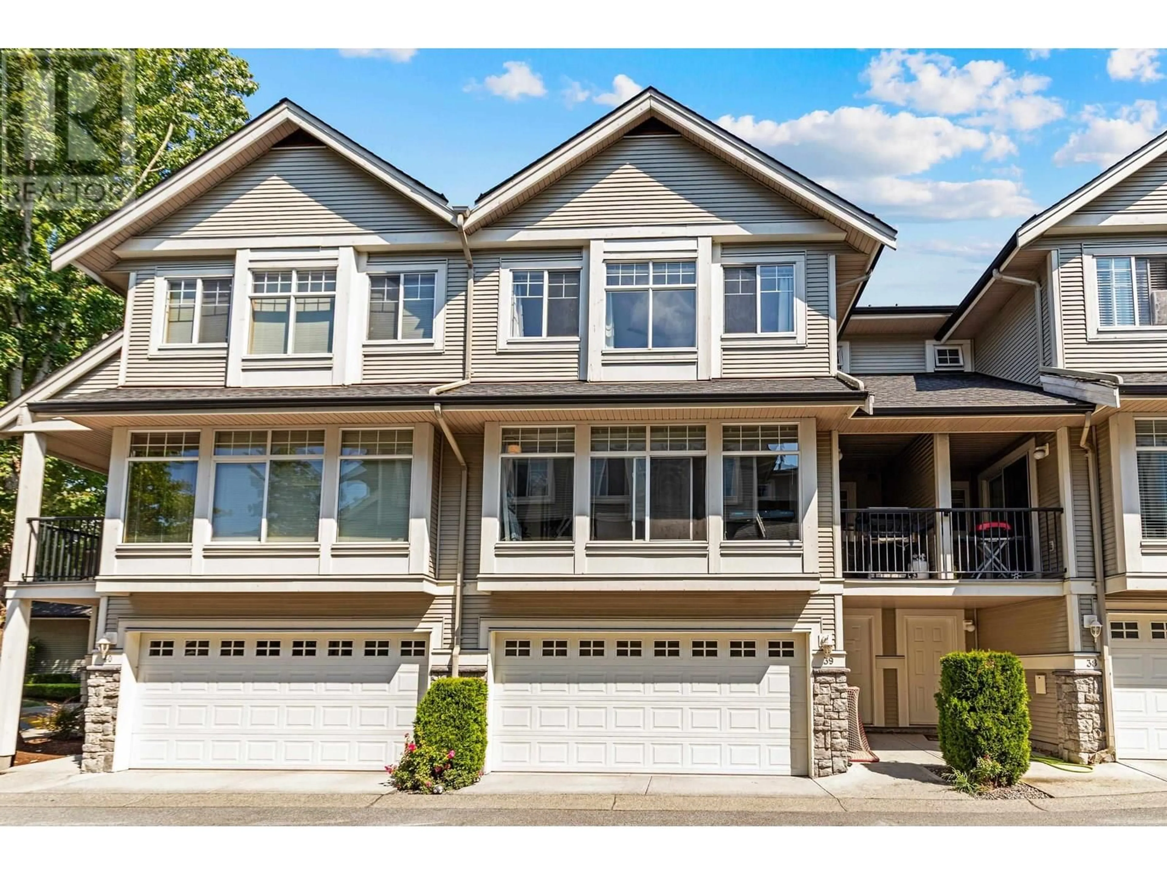 Home with vinyl exterior material, street for 39 - 23343 KANAKA WAY, Maple Ridge British Columbia V2W2B6