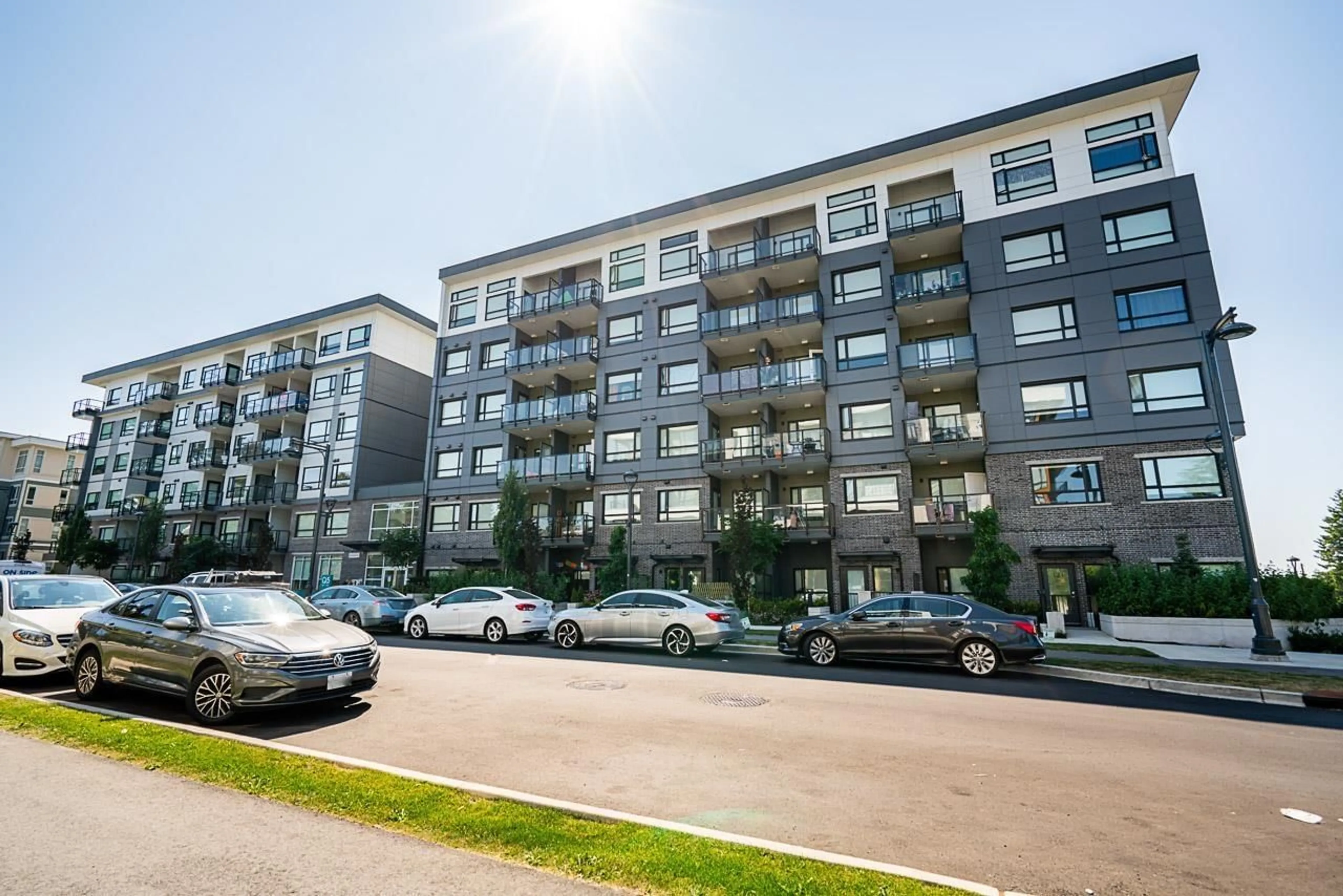 A pic from outside/outdoor area/front of a property/back of a property/a pic from drone, street for 604 - 10777 138TH, Surrey British Columbia V3T0T5