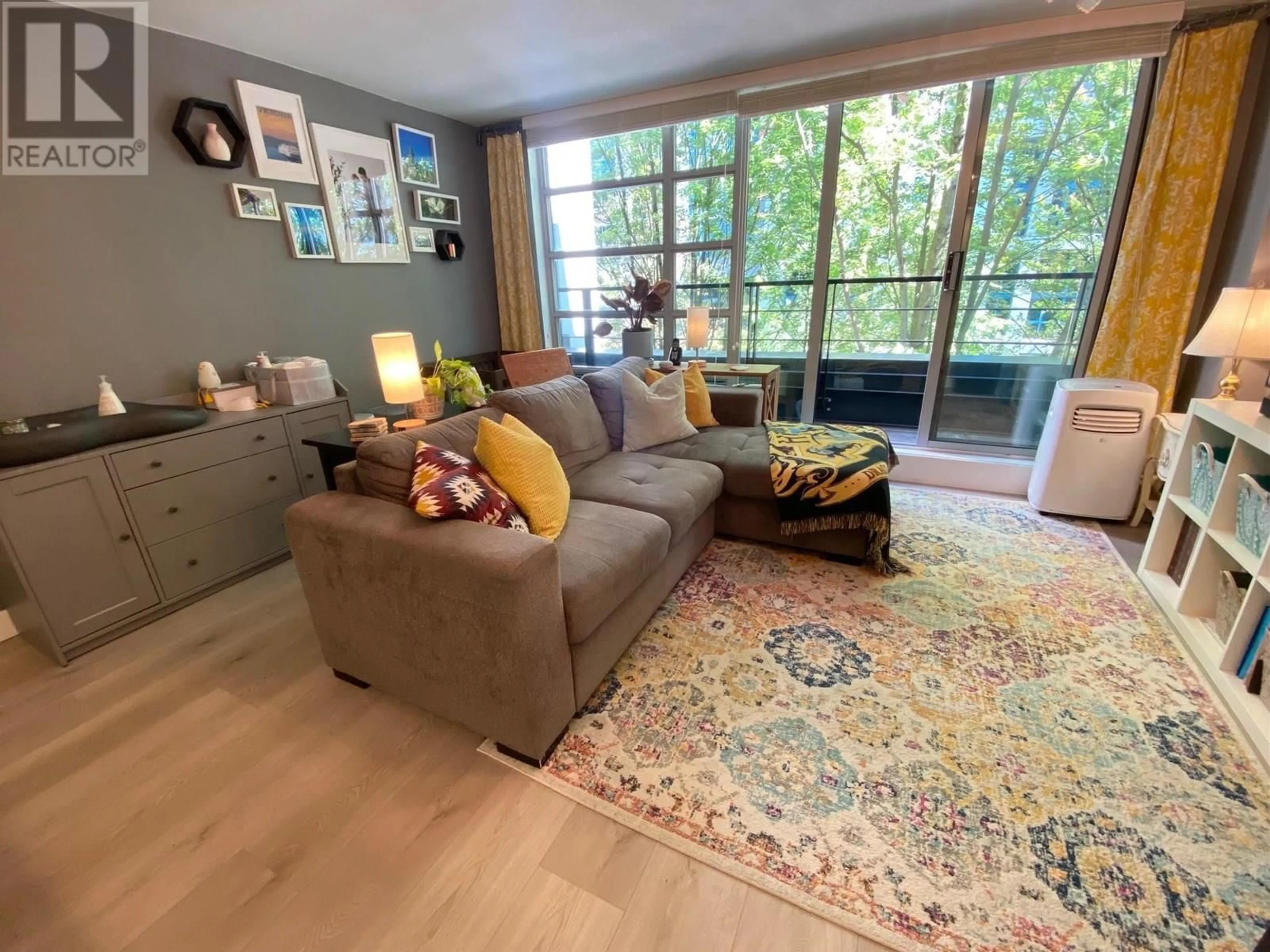 Living room with furniture, unknown for 304 - 1255 SEYMOUR STREET, Vancouver British Columbia V6B0H1