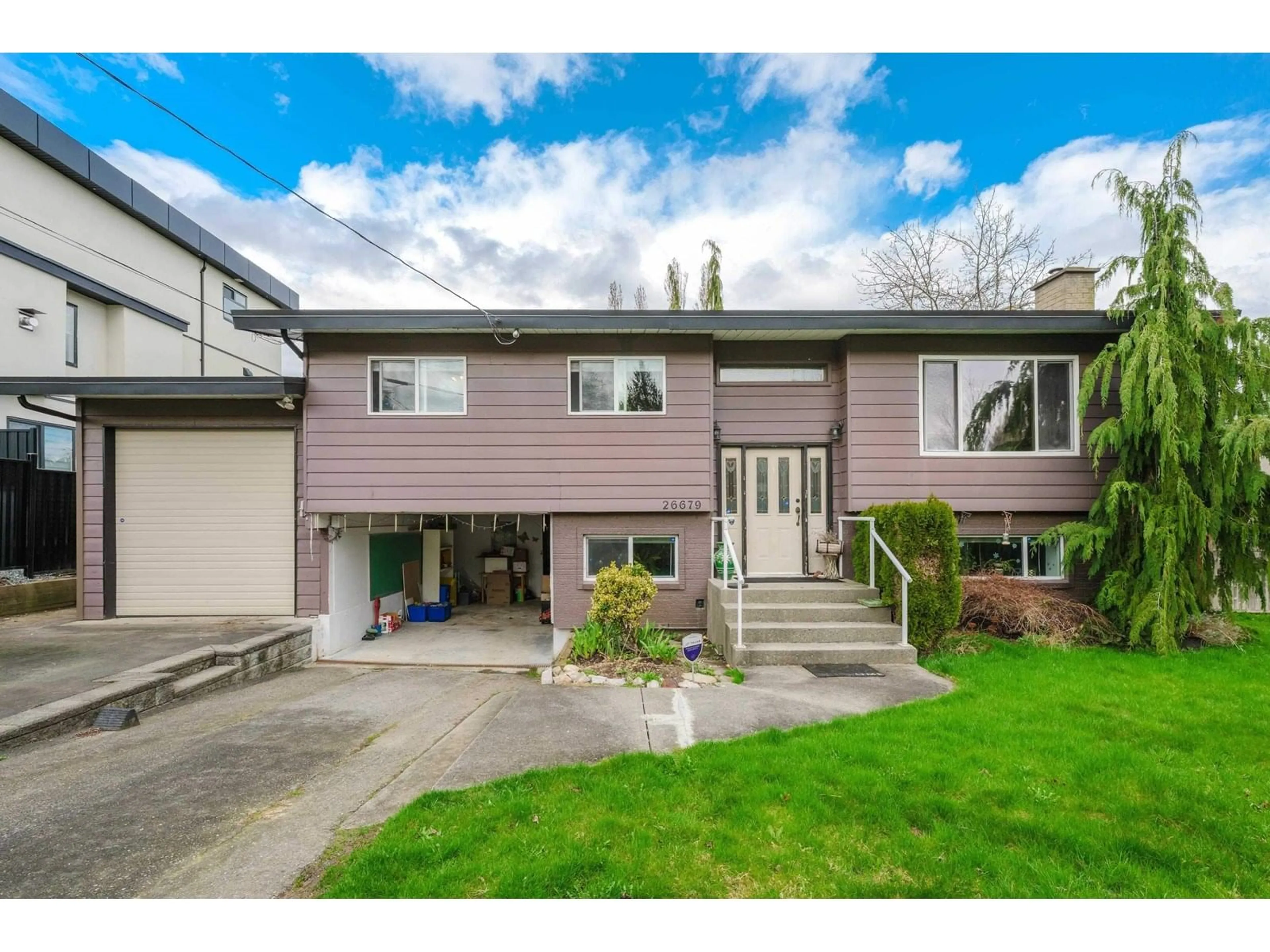 Home with vinyl exterior material, street for 26679 30A, Langley British Columbia V4W3C8