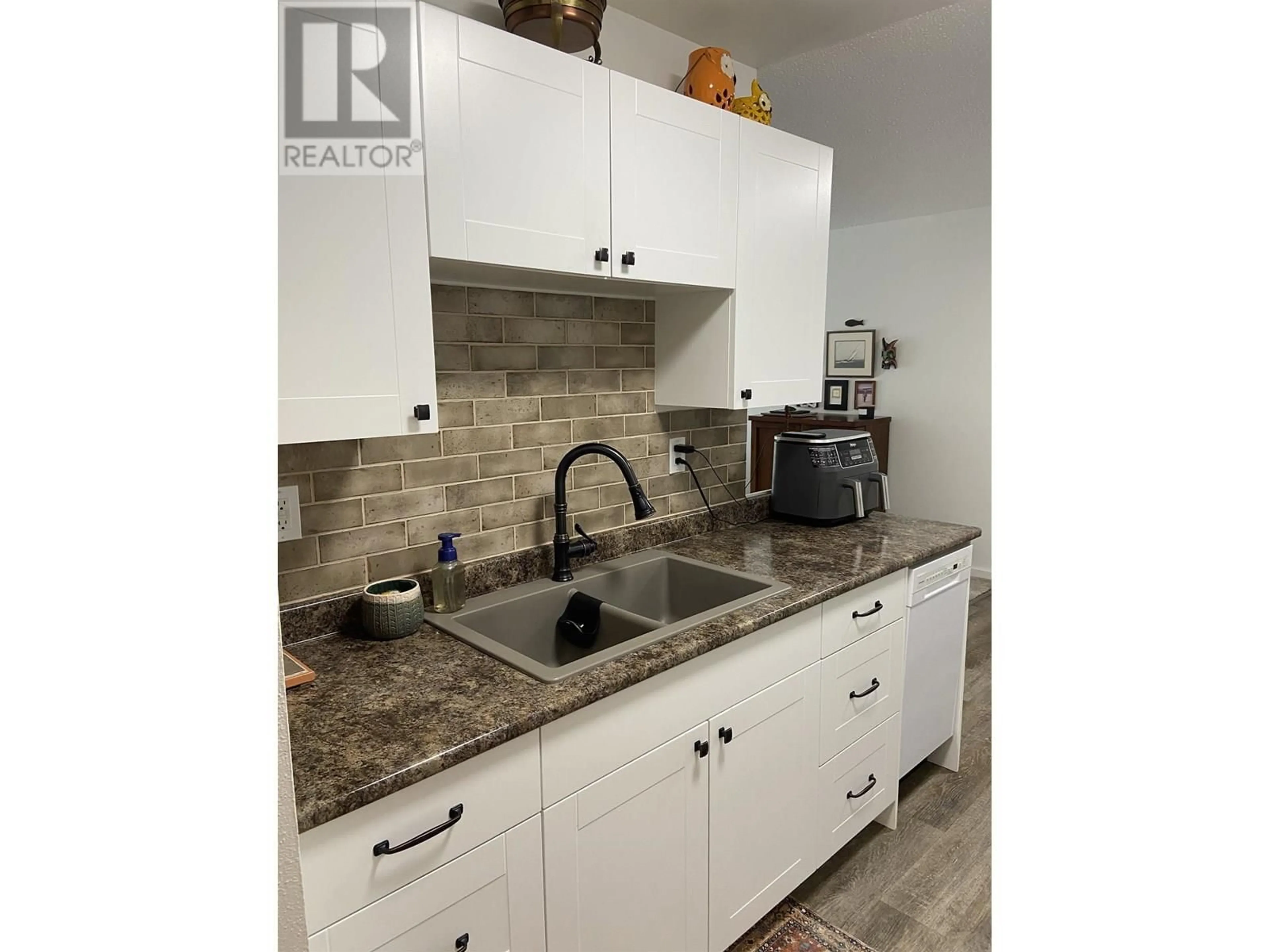 Standard kitchen, ceramic/tile floor for 2214 - 2607 PEAR STREET, Terrace British Columbia V8G4V5